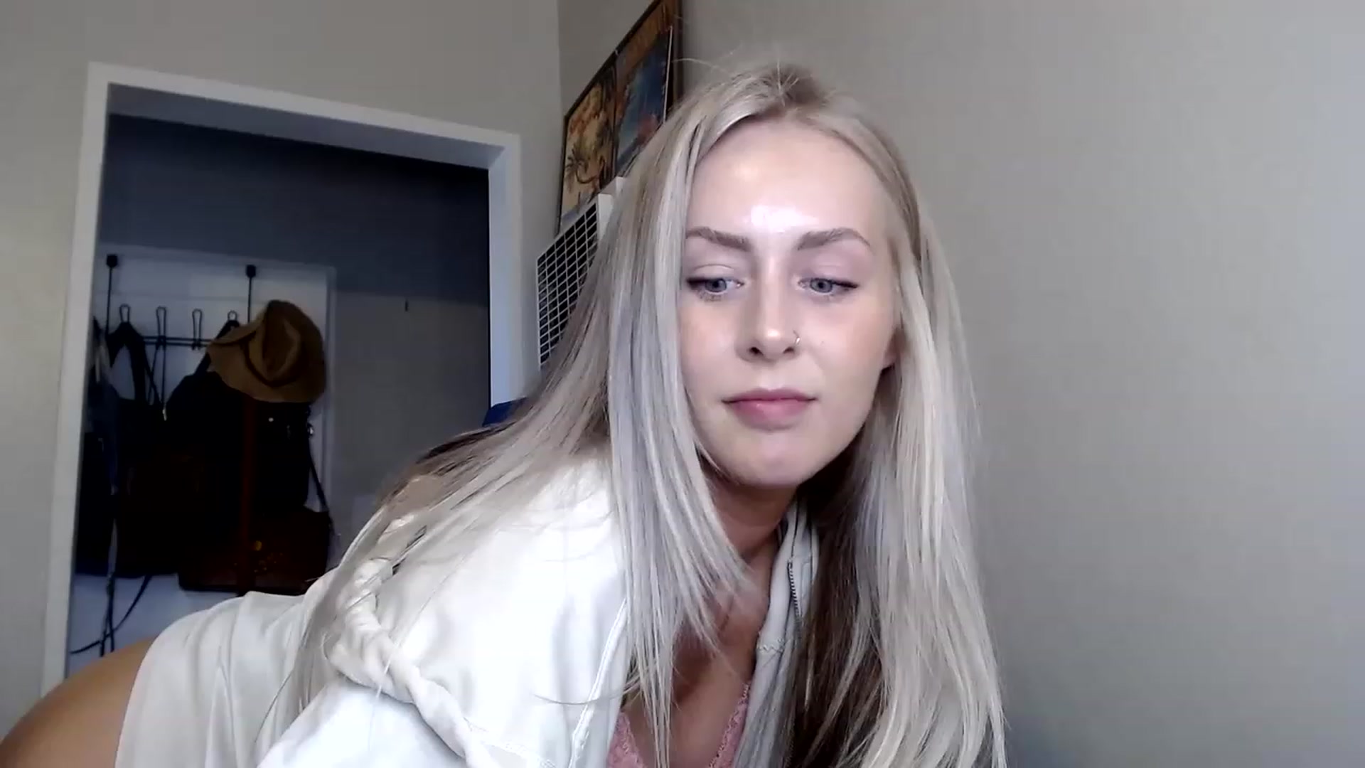 Gallery image thumbnail from babyaustyn's myfreecams stream on, 12/07/2022, 23:12 image 15 of 20