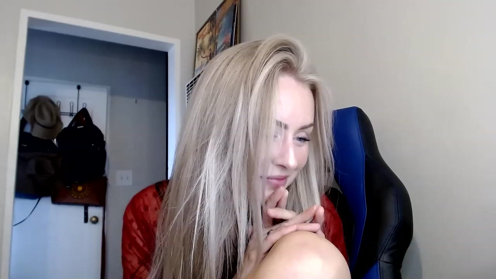 Gallery image thumbnail from babyaustyn's myfreecams stream on, 12/09/2022, 20:02 image 7 of 20