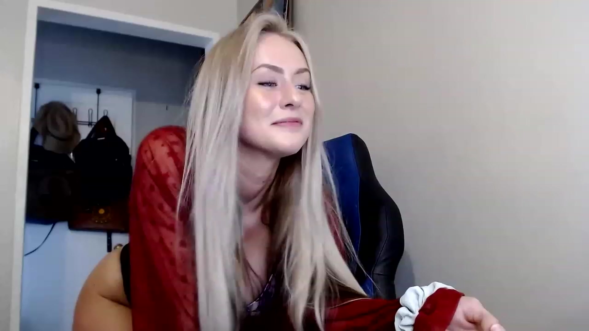 Gallery image thumbnail from babyaustyn's myfreecams stream on, 12/09/2022, 20:36 image 9 of 20