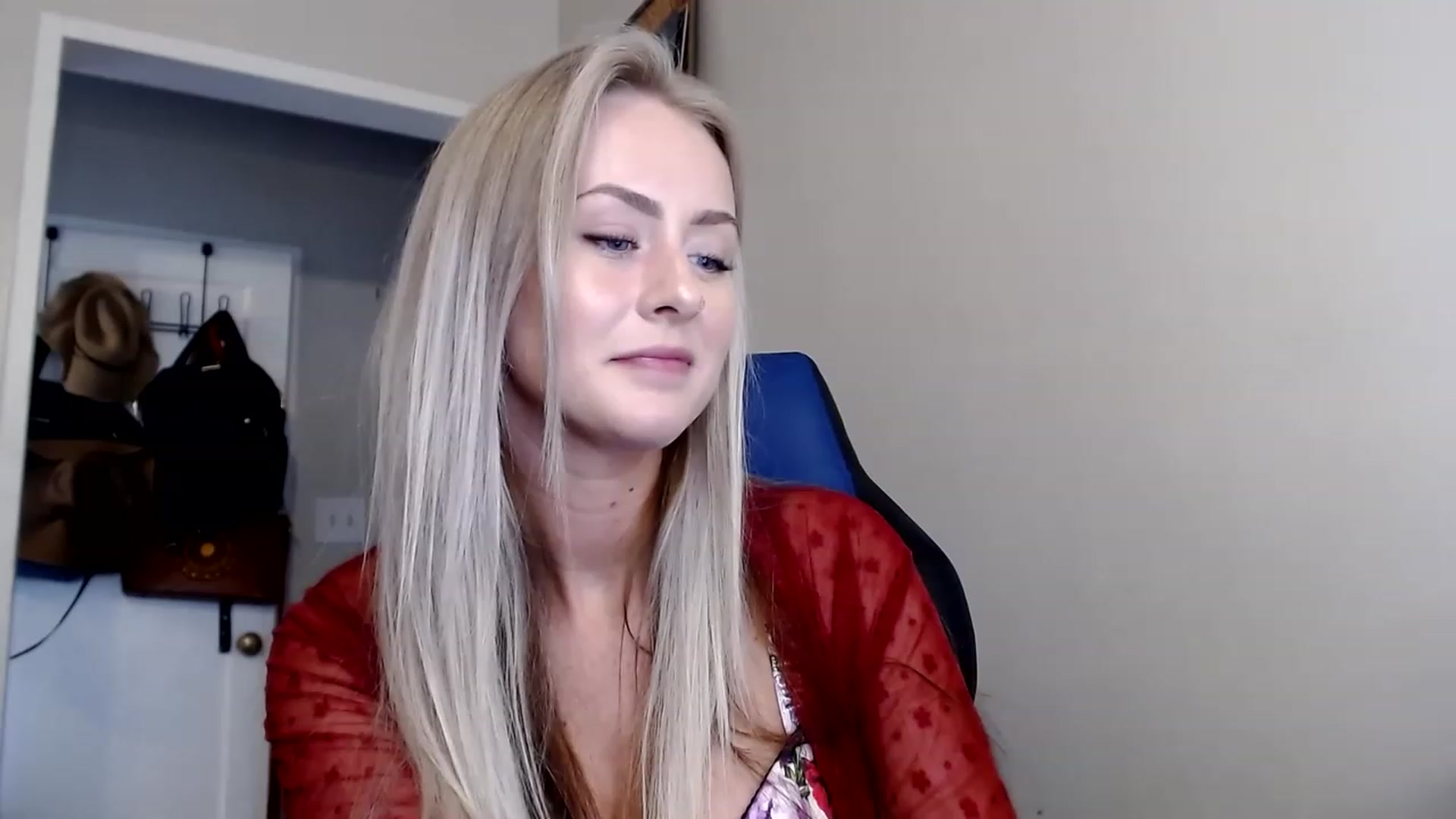 Gallery image thumbnail from babyaustyn's myfreecams stream on, 12/09/2022, 21:03 image 13 of 20