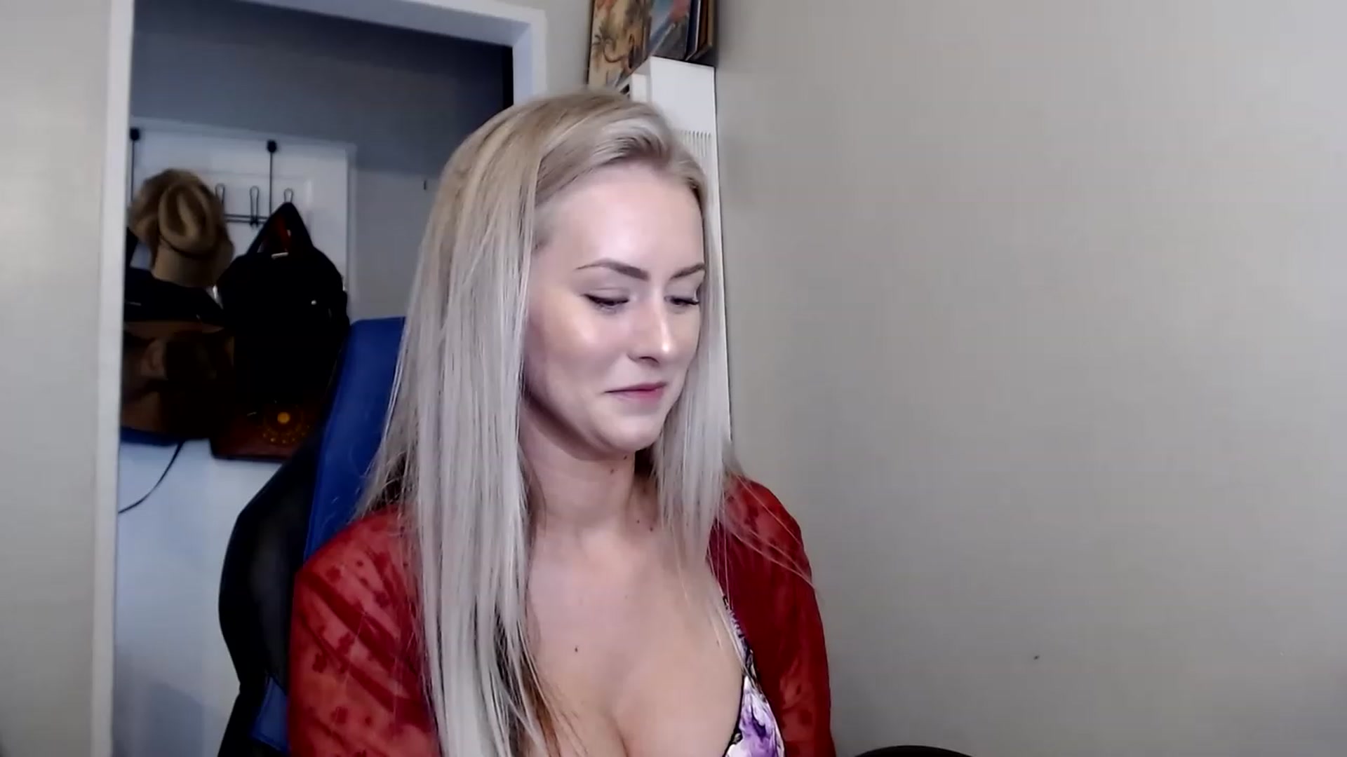 Gallery image thumbnail from babyaustyn's myfreecams stream on, 12/09/2022, 22:03 image 2 of 20