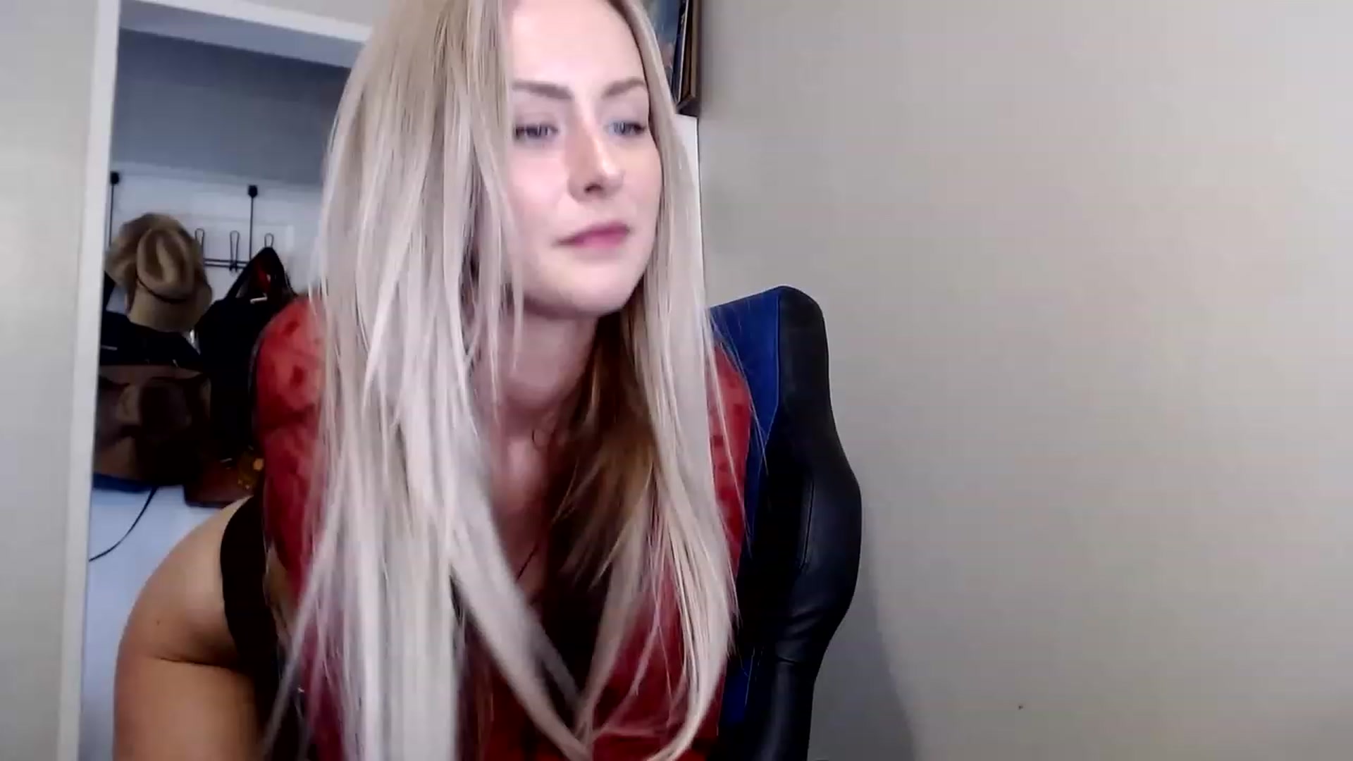 Gallery image thumbnail from babyaustyn's myfreecams stream on, 12/09/2022, 22:14 image 19 of 20