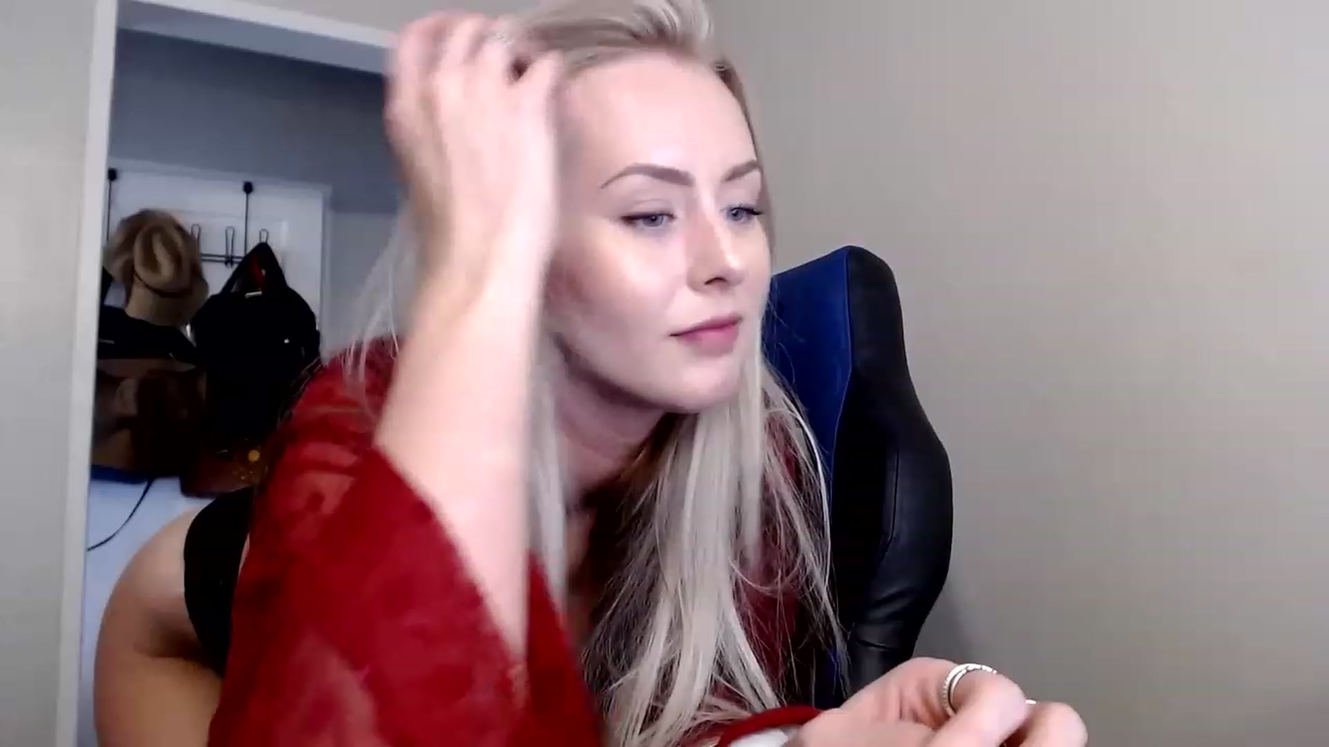 Gallery image thumbnail from babyaustyn's myfreecams stream on, 12/09/2022, 22:14 image 13 of 20