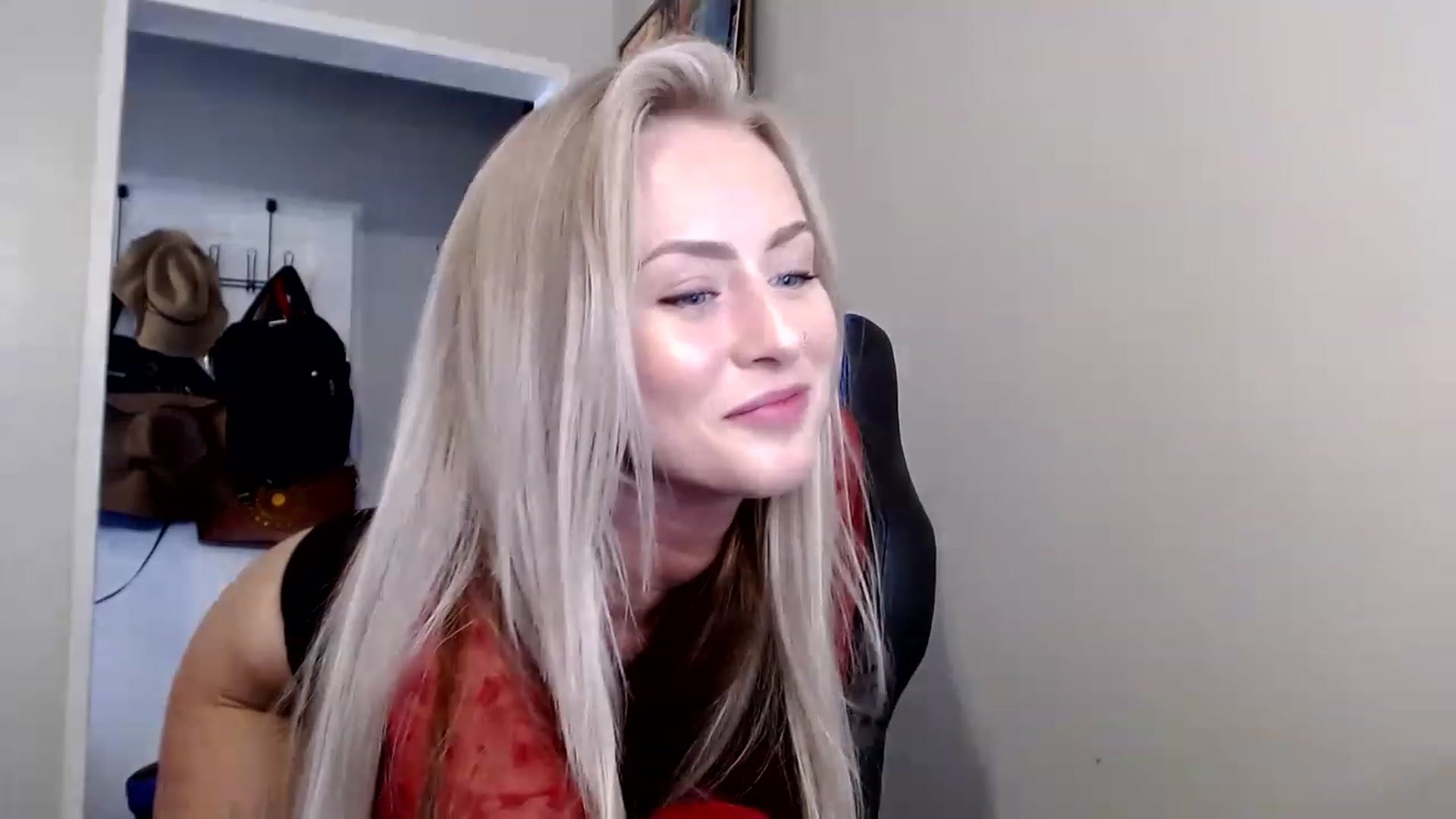 Gallery image thumbnail from babyaustyn's myfreecams stream on, 12/09/2022, 22:14 image 17 of 20