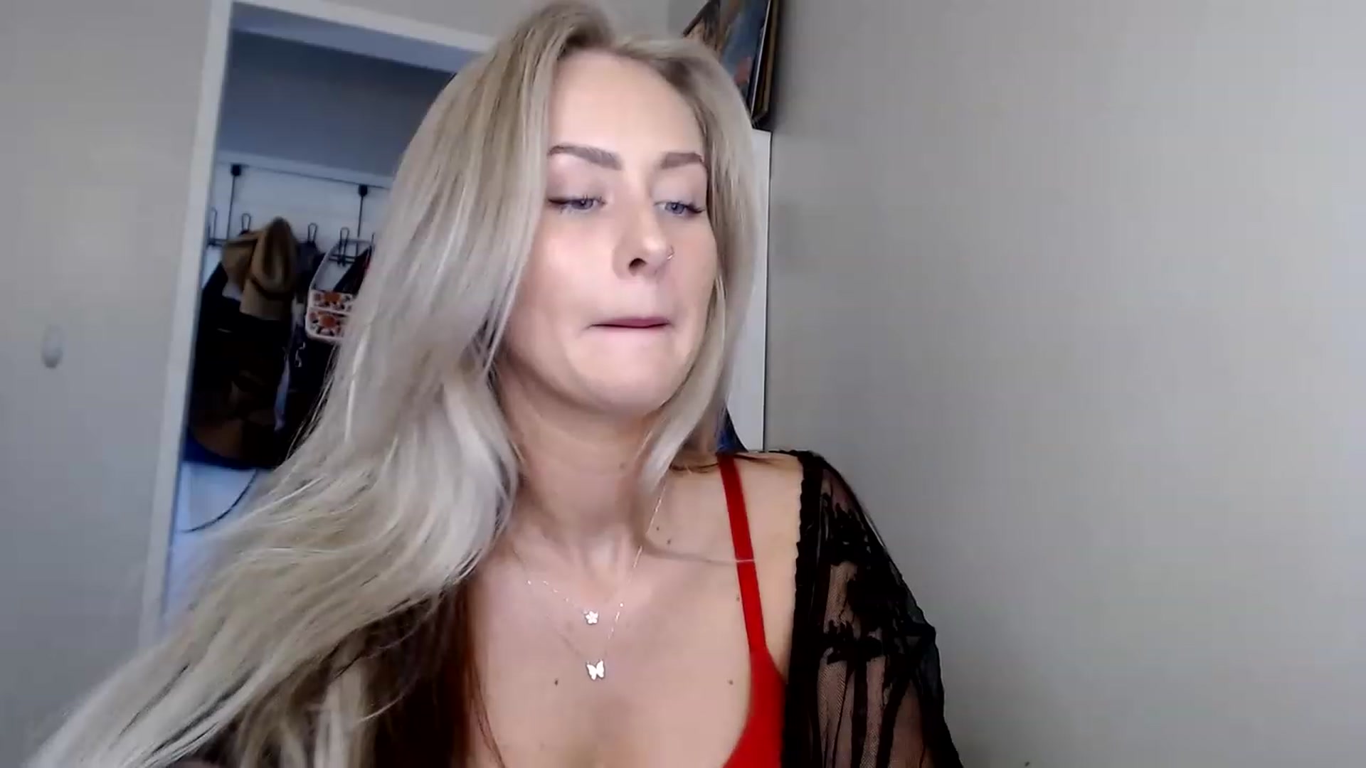 Gallery image thumbnail from babyaustyn's myfreecams stream on, 12/21/2022, 21:50 image 20 of 20