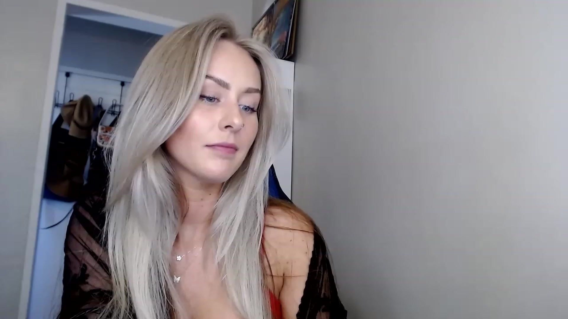 Gallery image thumbnail from babyaustyn's myfreecams stream on, 12/21/2022, 21:50 image 14 of 20