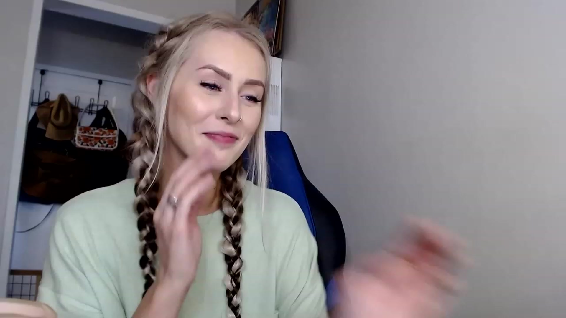Gallery image thumbnail from babyaustyn's myfreecams stream on, 01/04/2023, 21:47 image 20 of 20