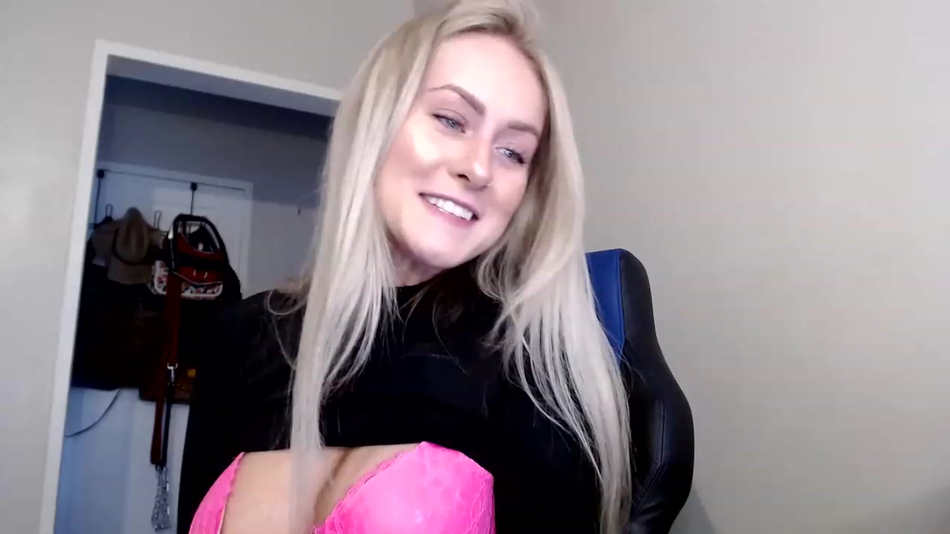 Gallery image thumbnail from babyaustyn's myfreecams stream on, 01/07/2023, 24:33 image 7 of 20