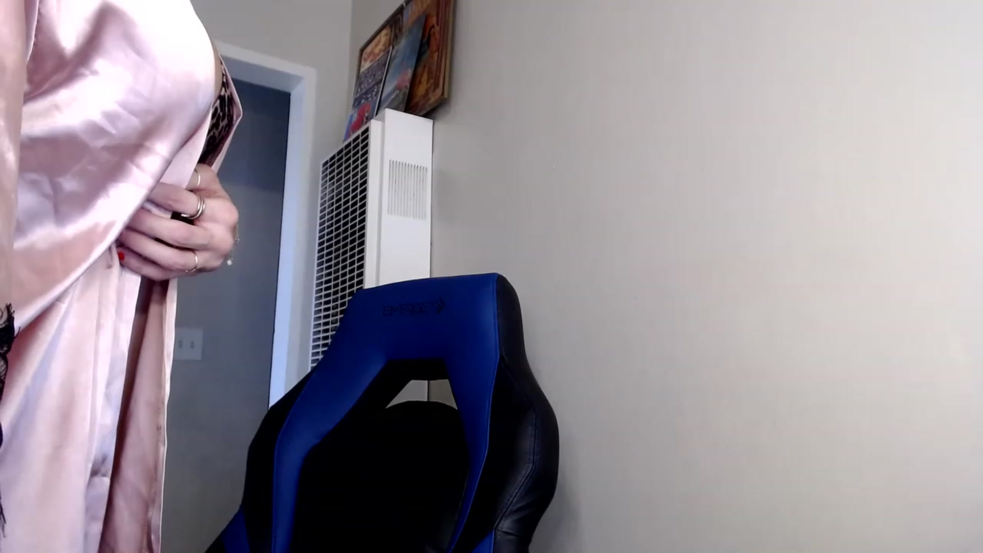 Gallery image thumbnail from babyaustyn's myfreecams stream on, 01/19/2023, 24:58 image 4 of 20