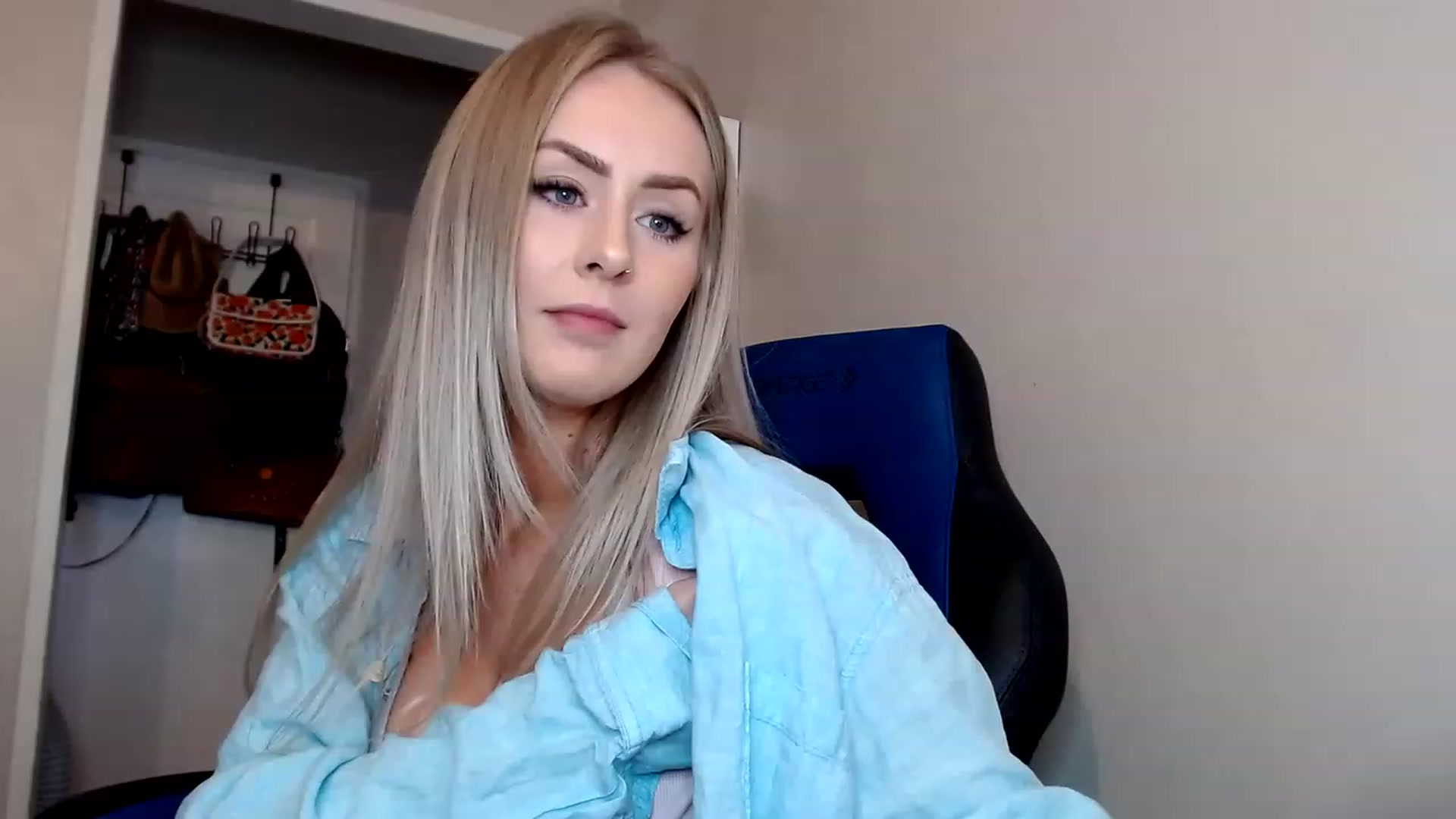 Gallery image thumbnail from babyaustyn's myfreecams stream on, 01/26/2023, 24:09 image 4 of 20