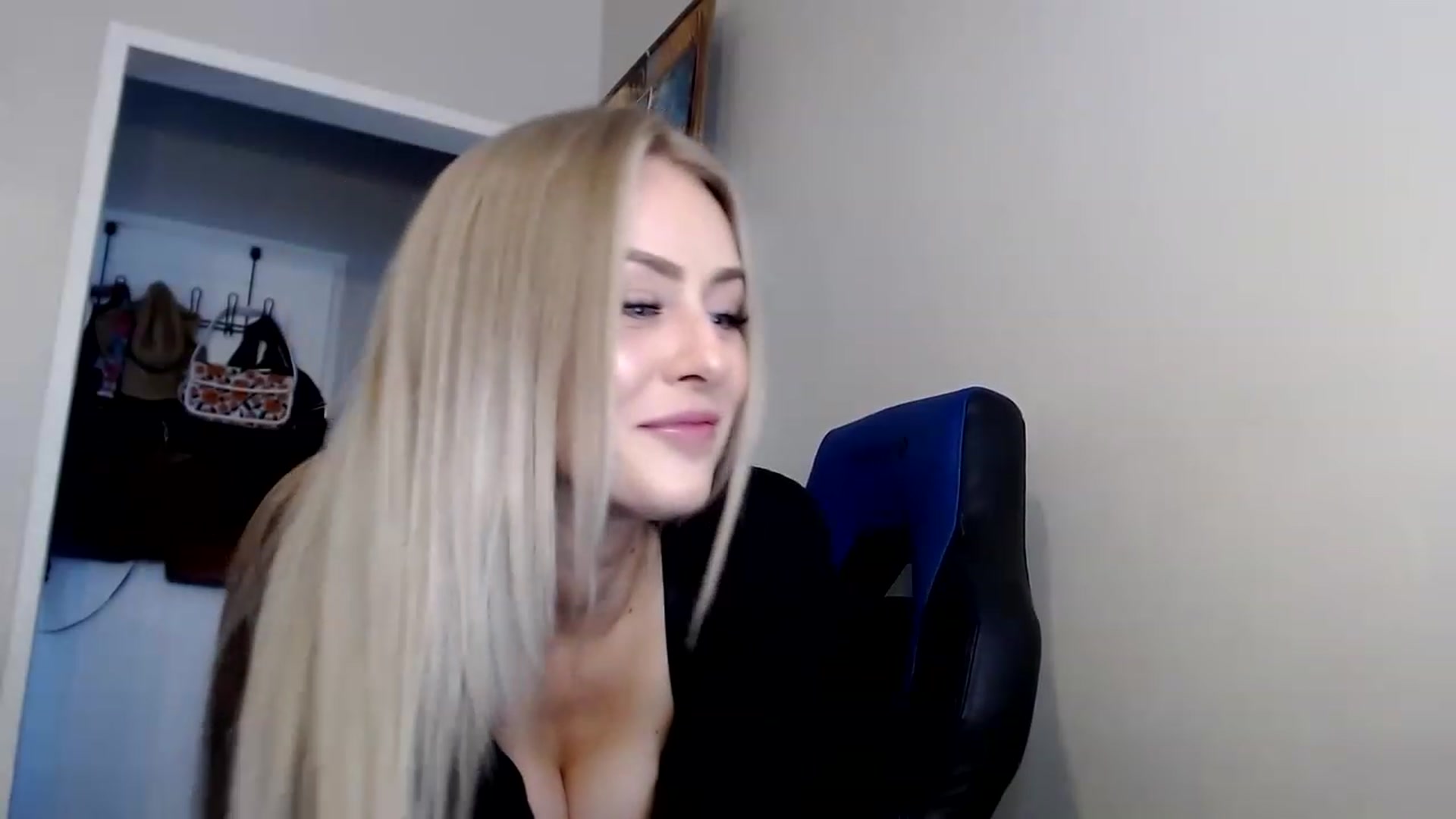 Gallery image thumbnail from babyaustyn's myfreecams stream on, 02/02/2023, 01:19 image 5 of 20