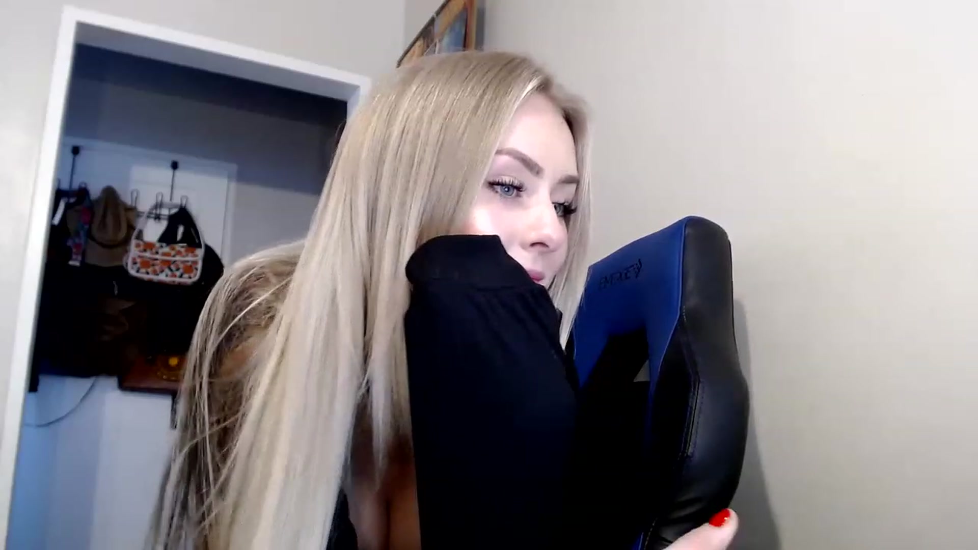 Gallery image thumbnail from babyaustyn's myfreecams stream on, 02/02/2023, 01:19 image 12 of 20