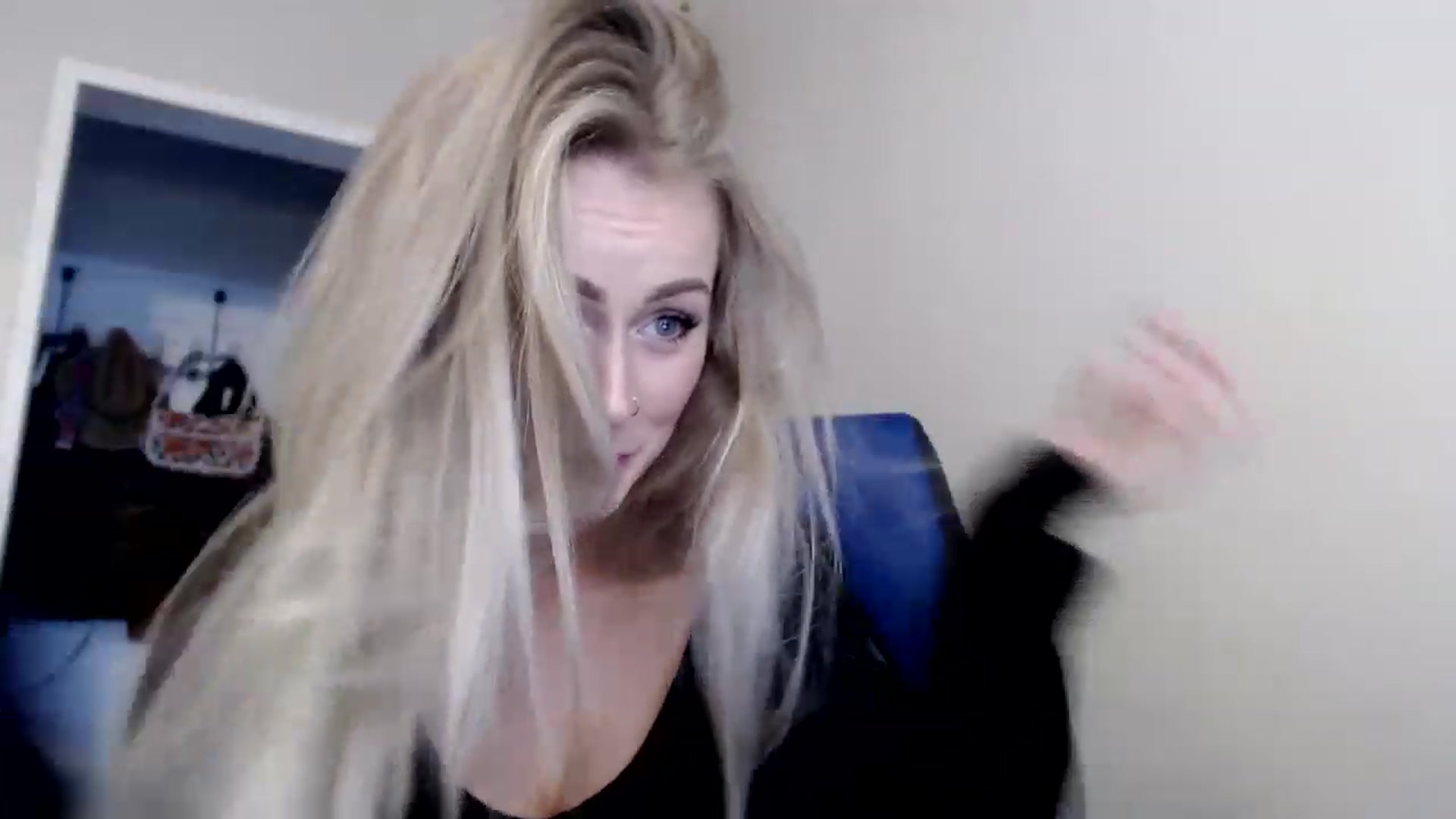 Gallery image thumbnail from babyaustyn's myfreecams stream on, 02/02/2023, 01:19 image 8 of 20