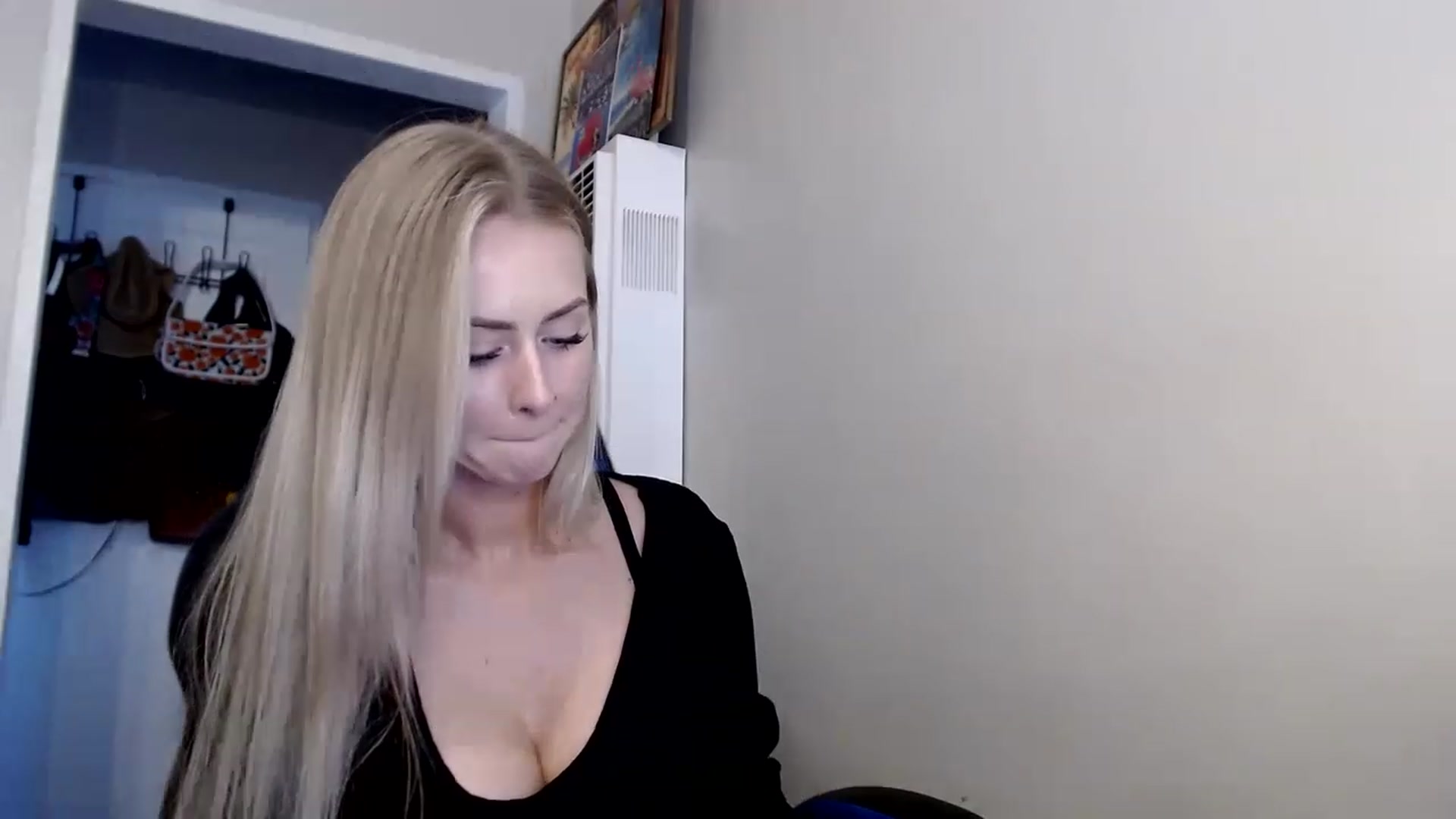 Gallery image thumbnail from babyaustyn's myfreecams stream on, 02/02/2023, 01:19 image 13 of 20