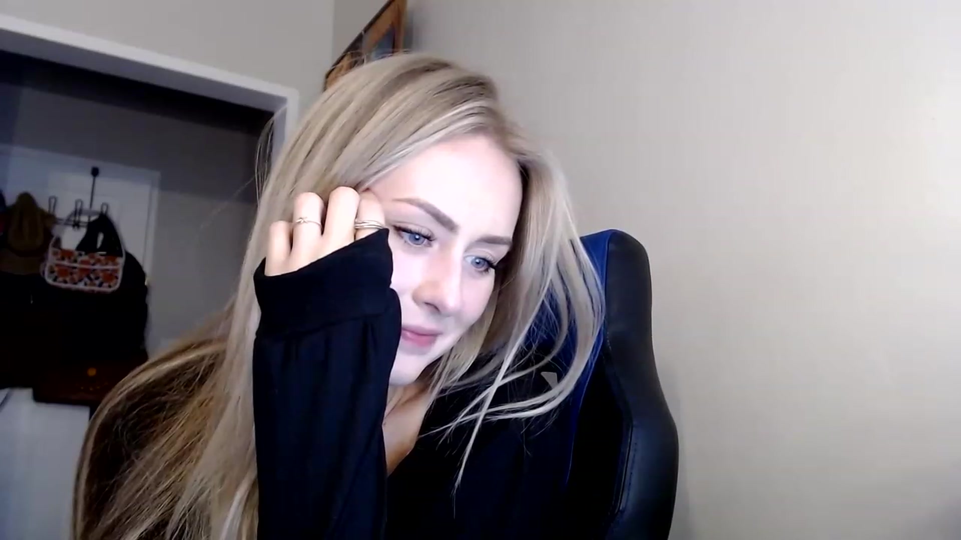 Gallery image thumbnail from babyaustyn's myfreecams stream on, 02/02/2023, 01:19 image 19 of 20