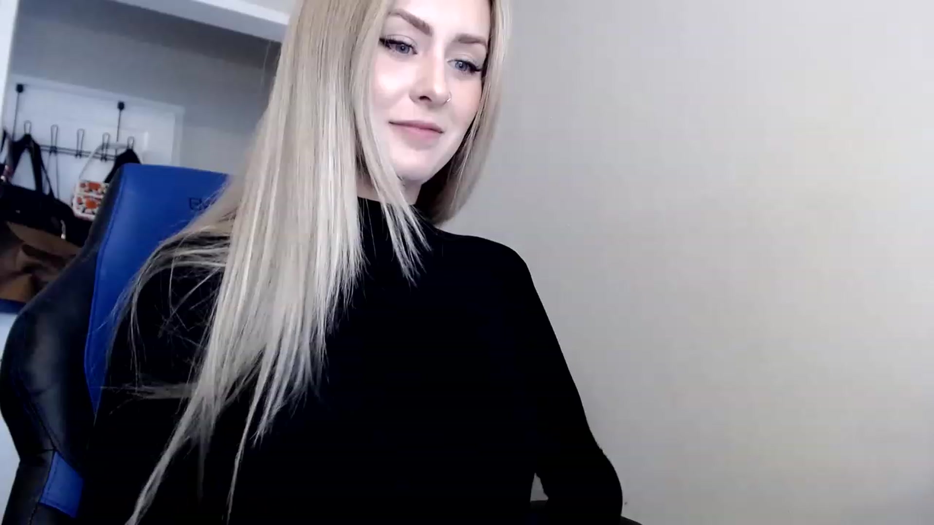 Gallery image thumbnail from babyaustyn's myfreecams stream on, 02/03/2023, 22:52 image 6 of 20