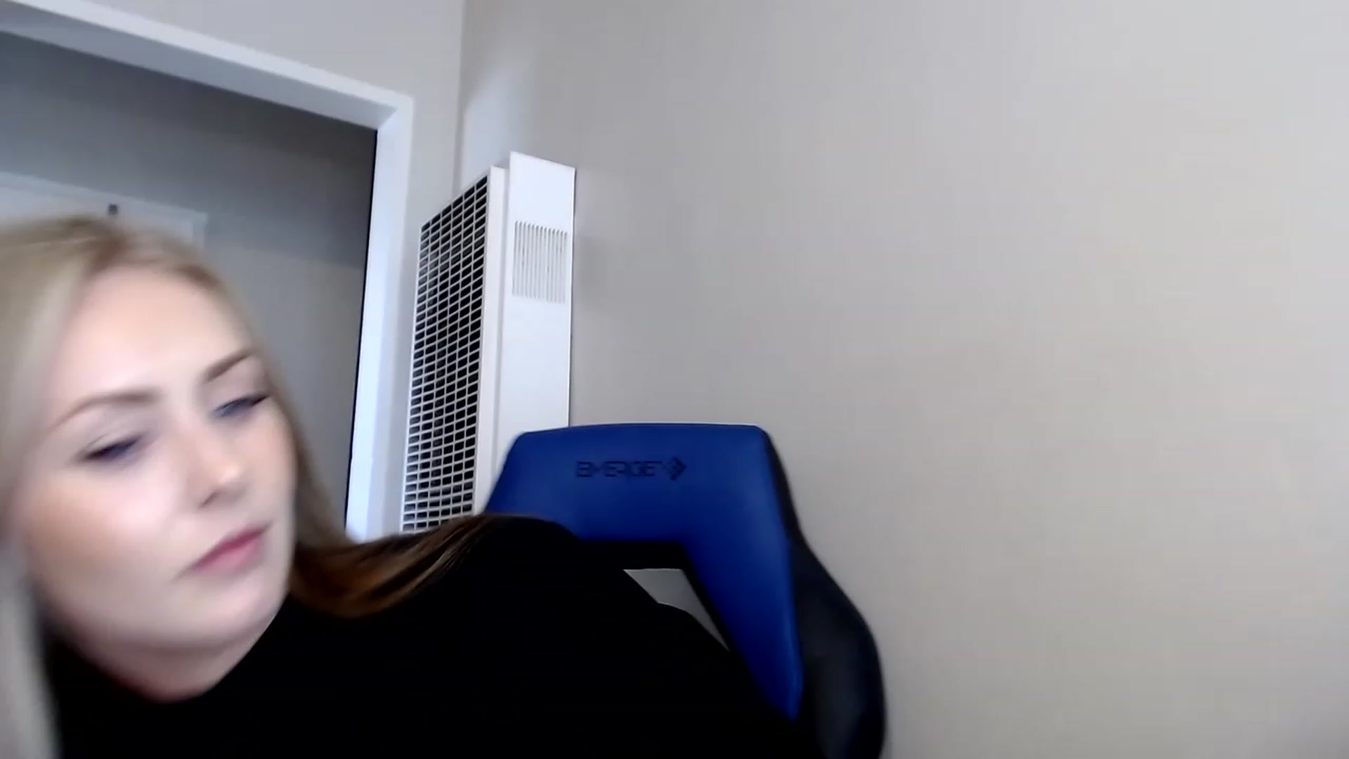 Gallery image thumbnail from babyaustyn's myfreecams stream on, 02/03/2023, 22:52 image 16 of 20