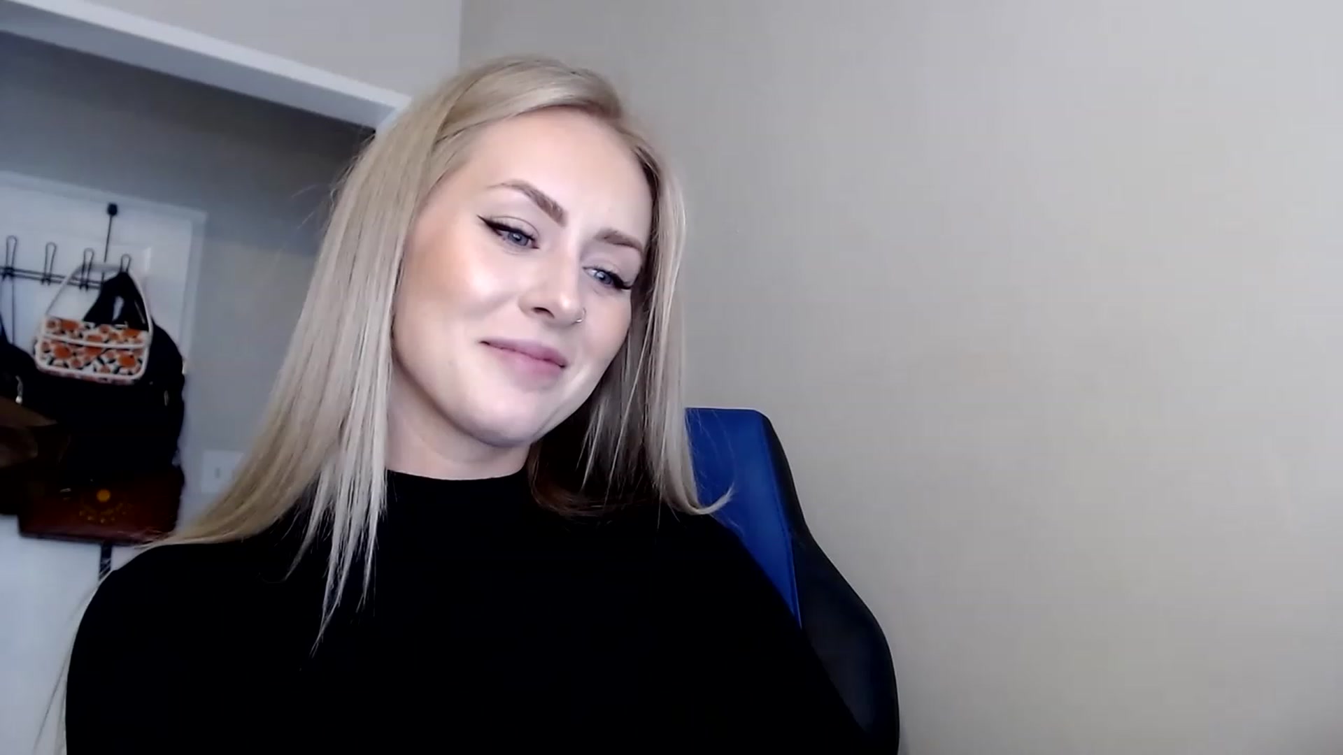 Gallery image thumbnail from babyaustyn's myfreecams stream on, 02/03/2023, 22:52 image 12 of 20