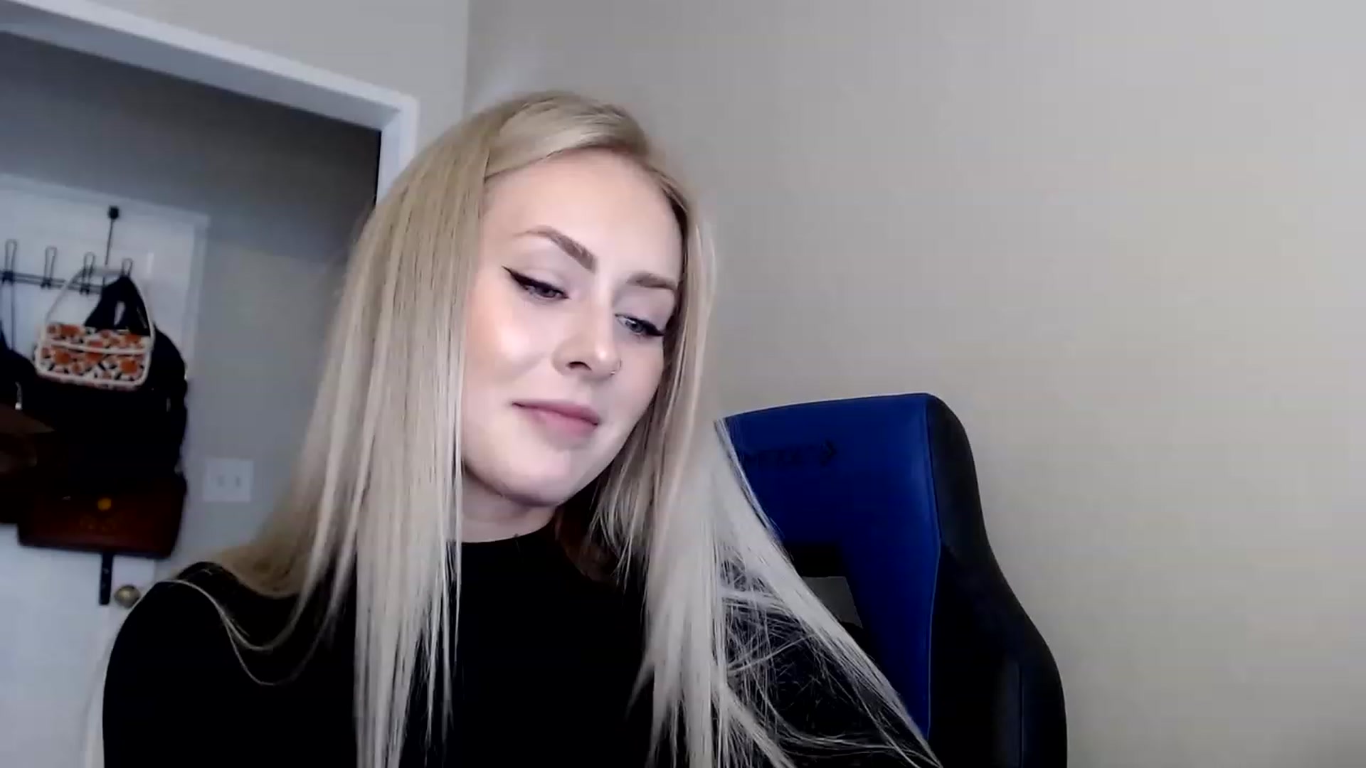 Gallery image thumbnail from babyaustyn's myfreecams stream on, 02/03/2023, 22:52 image 15 of 20