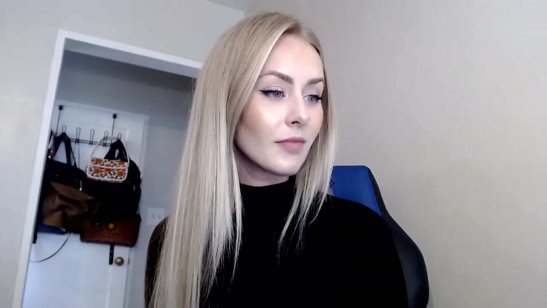 Gallery image thumbnail from babyaustyn's myfreecams stream on, 02/03/2023, 22:52 image 4 of 20