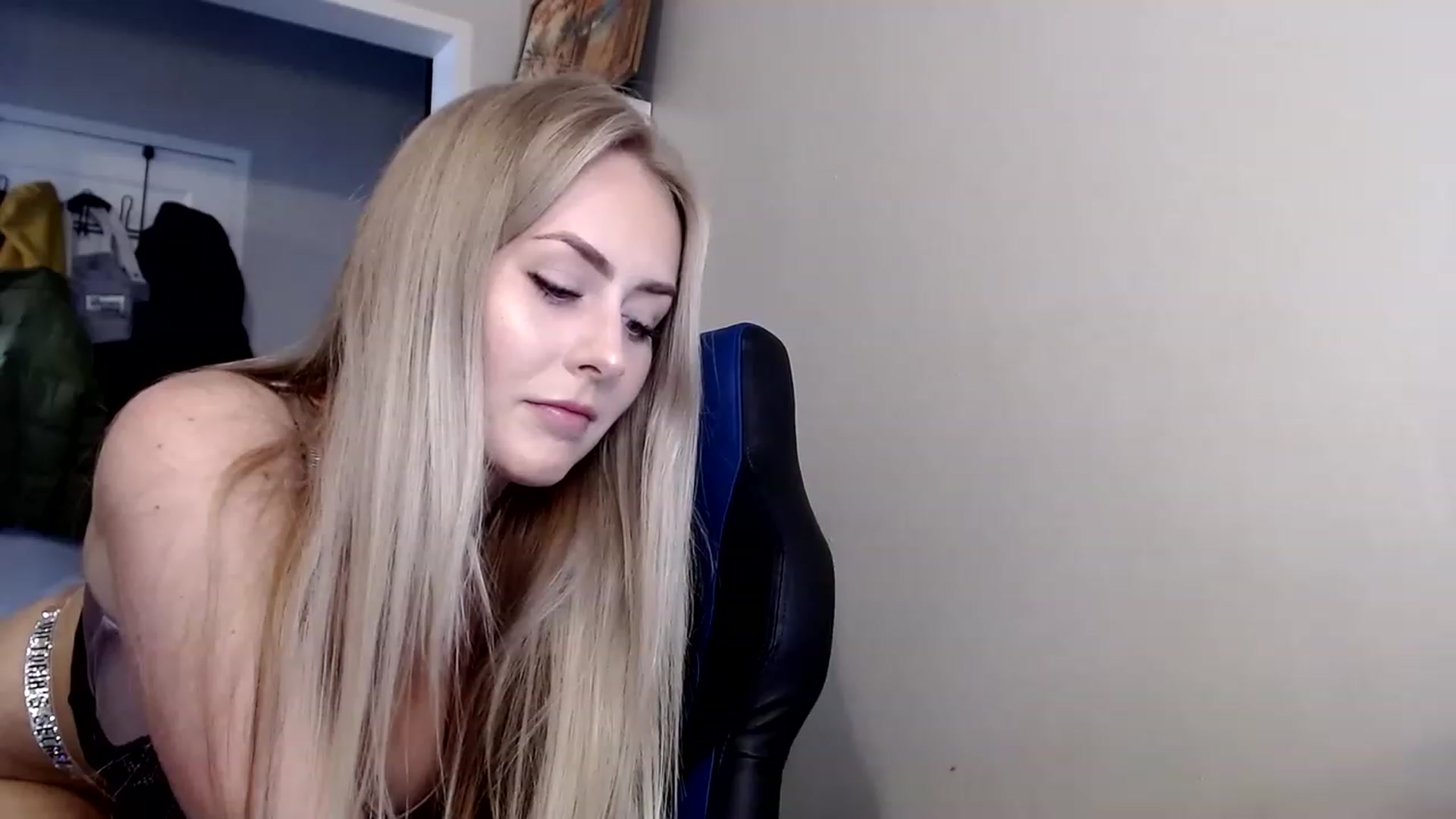 Gallery image thumbnail from babyaustyn's myfreecams stream on, 02/06/2023, 23:01 image 18 of 20