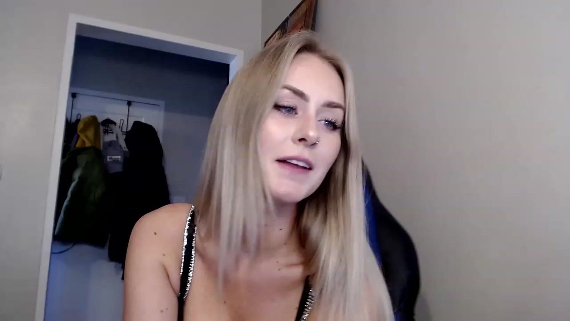 Gallery image thumbnail from babyaustyn's myfreecams stream on, 02/07/2023, 24:17 image 2 of 20