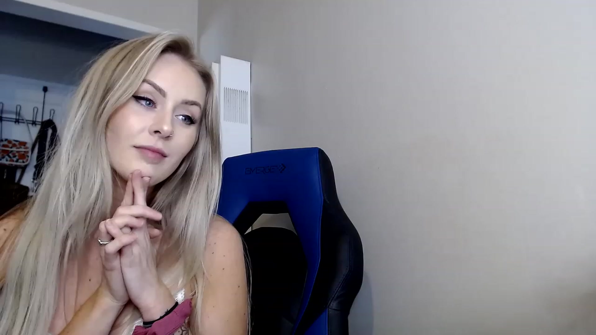 Gallery image thumbnail from babyaustyn's myfreecams stream on, 02/17/2023, 23:30 image 20 of 20