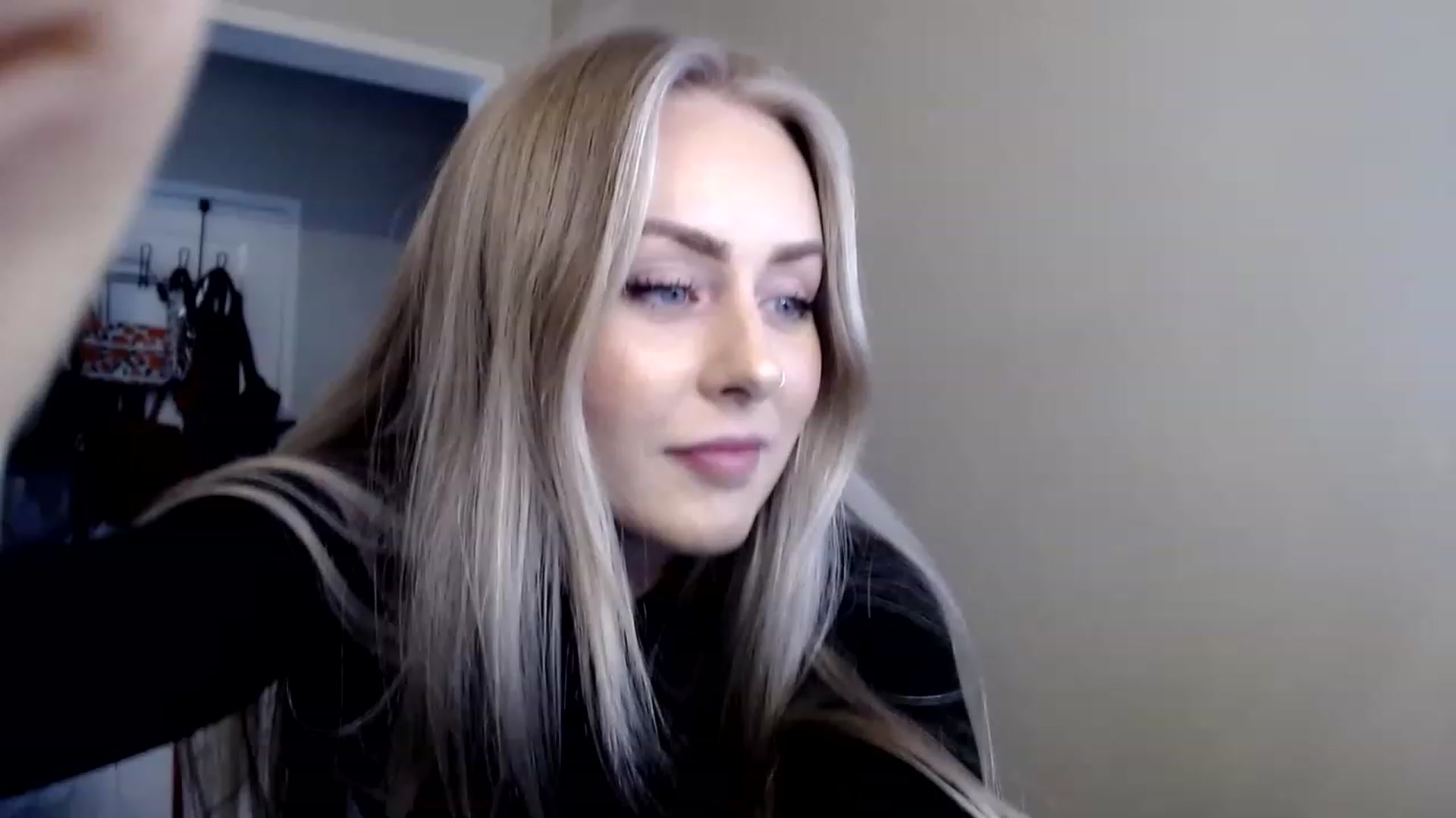 Gallery image thumbnail from babyaustyn's myfreecams stream on, 03/06/2023, 21:50 image 1 of 20