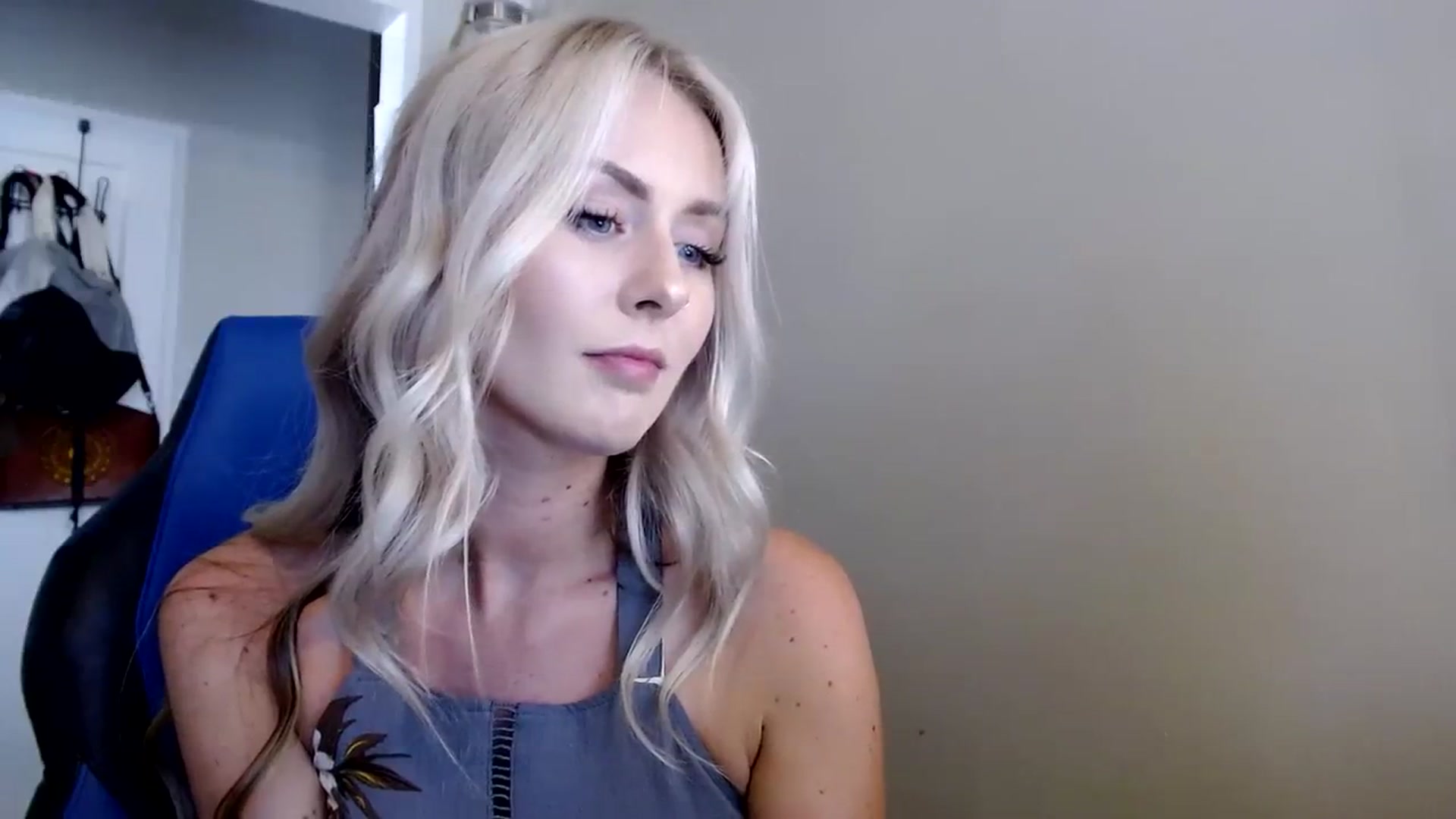 Gallery image thumbnail from babyaustyn's myfreecams stream on, 08/08/2023, 22:53 image 6 of 20