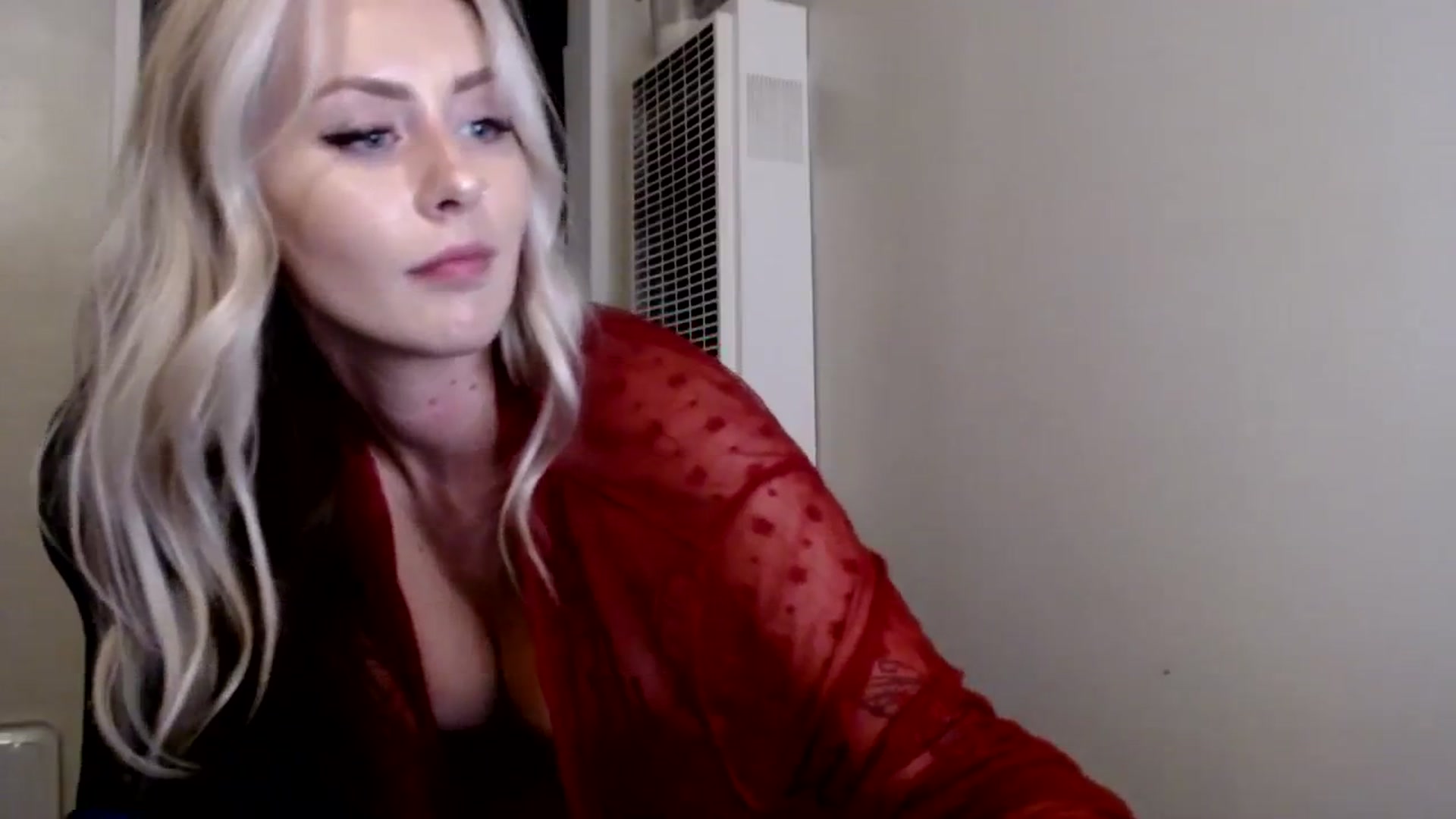 Gallery image thumbnail from babyaustyn's myfreecams stream on, 08/17/2023, 09:04 image 17 of 20