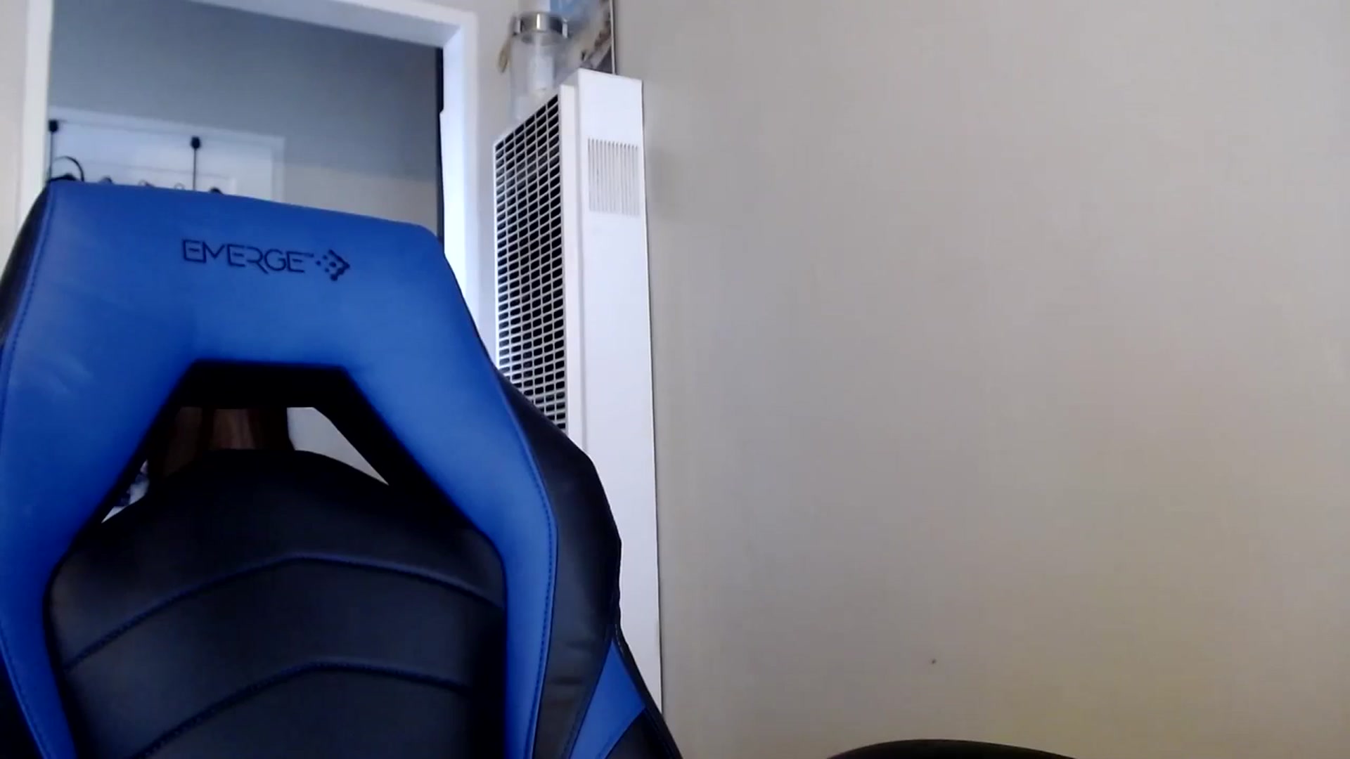 Gallery image thumbnail from babyaustyn's myfreecams stream on, 08/18/2023, 21:52 image 7 of 20