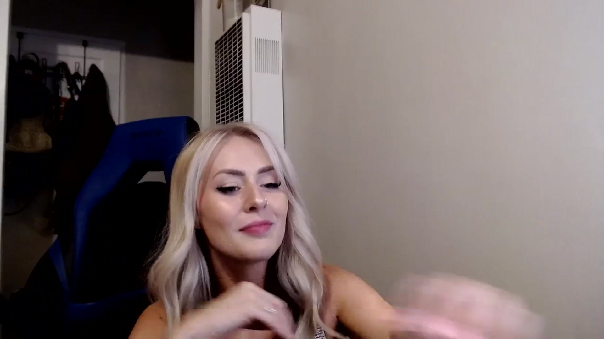 Gallery image thumbnail from babyaustyn's myfreecams stream on, 08/27/2023, 05:49 image 2 of 20