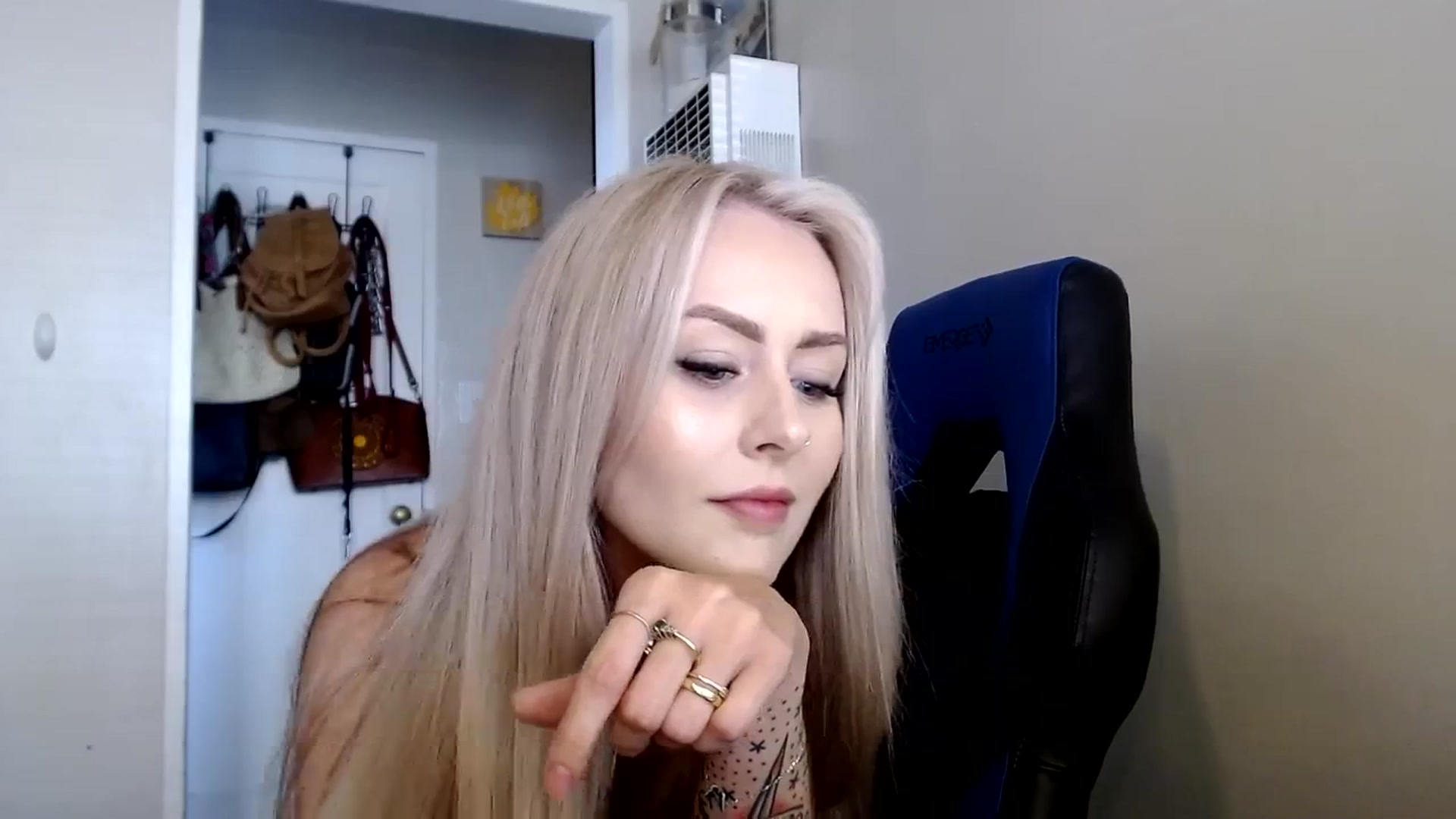 Gallery image thumbnail from babyaustyn's myfreecams stream on, 10/02/2023, 18:42 image 19 of 20