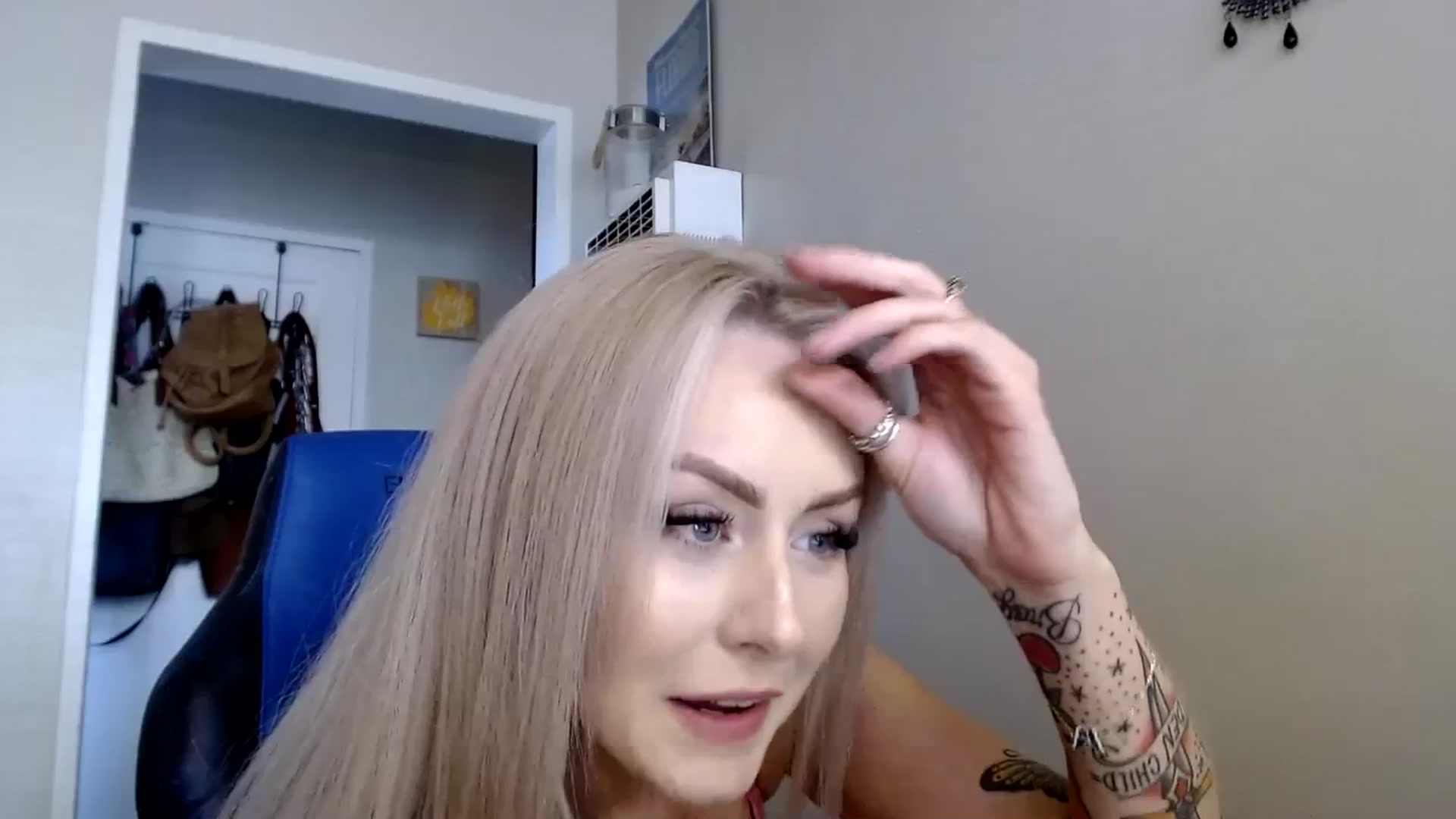 Gallery image thumbnail from babyaustyn's myfreecams stream on, 10/02/2023, 18:53 image 5 of 20