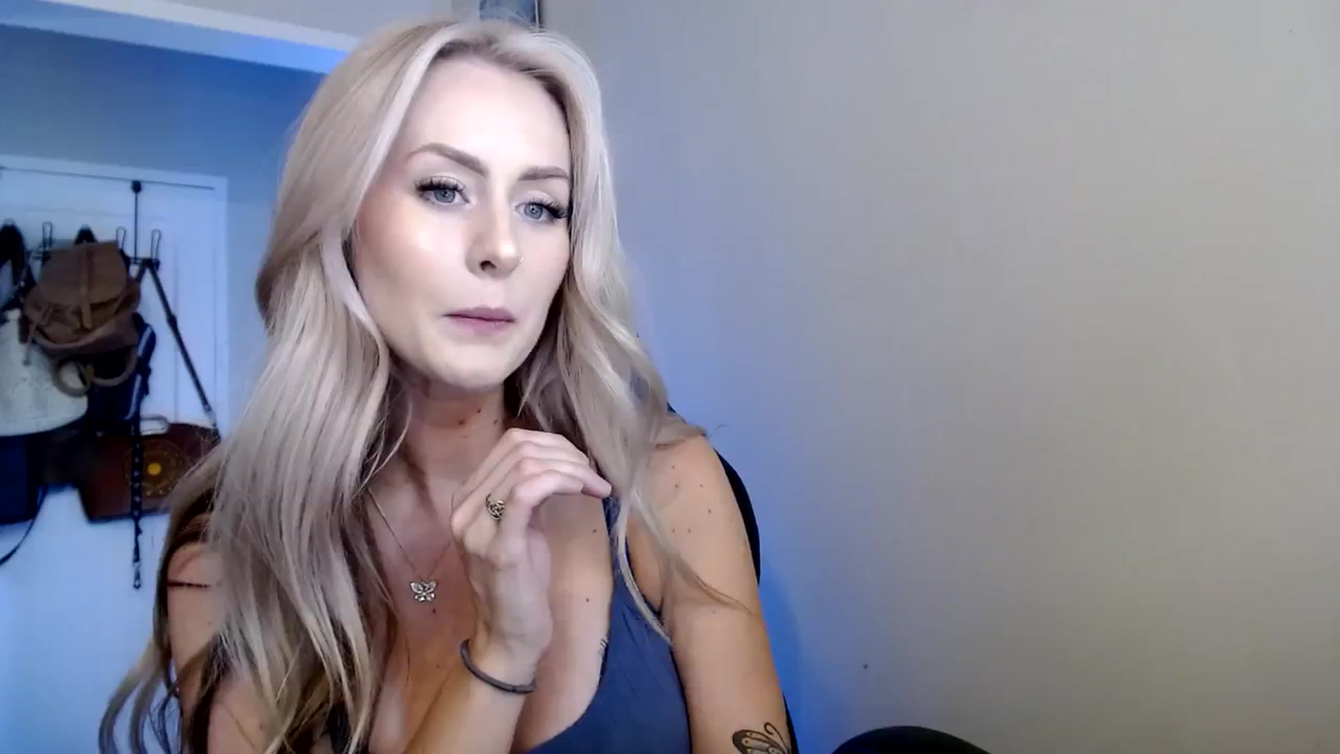 Gallery image thumbnail from babyaustyn's myfreecams stream on, 10/03/2023, 20:50 image 7 of 20