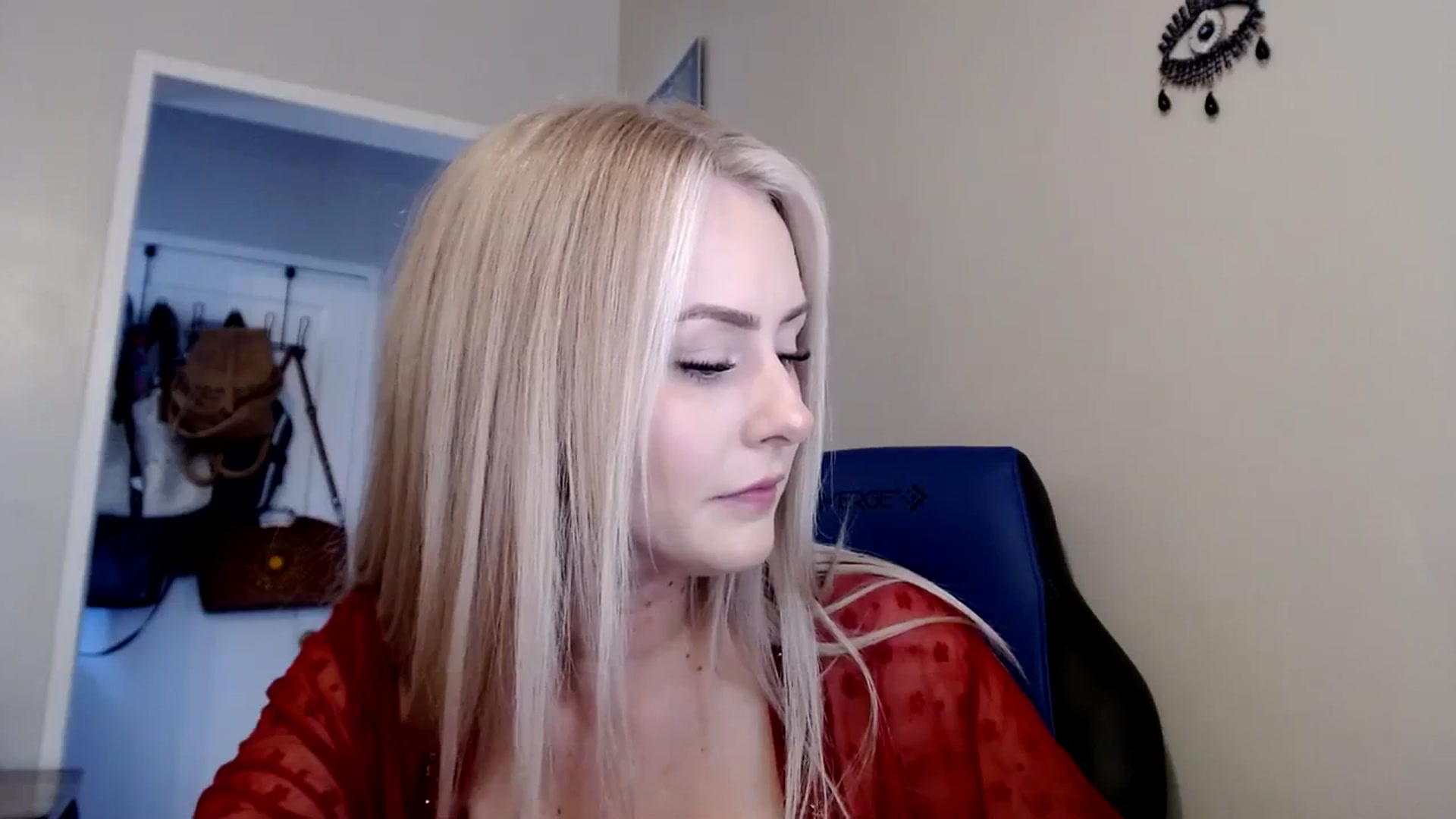 Gallery image thumbnail from babyaustyn's myfreecams stream on, 10/18/2023, 21:52 image 14 of 20