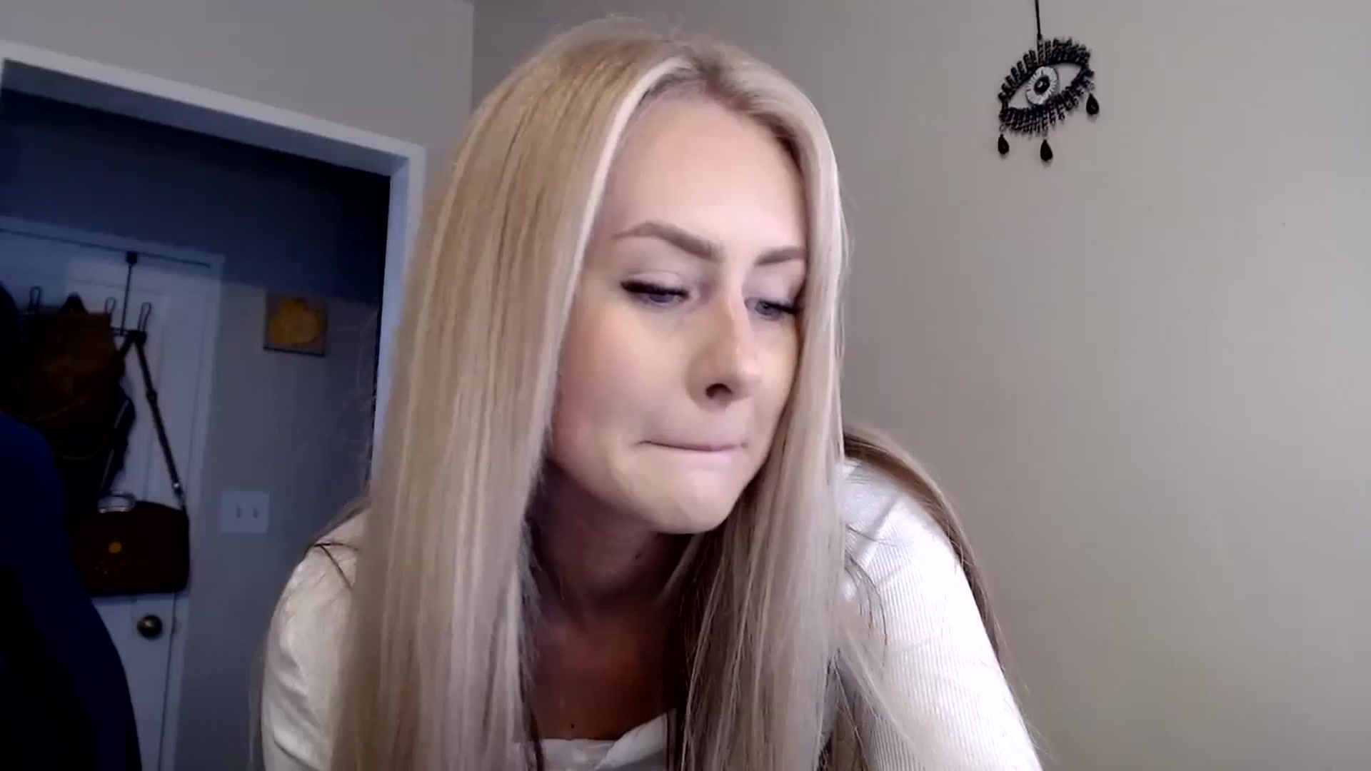 Gallery image thumbnail from babyaustyn's myfreecams stream on, 10/21/2023, 22:13 image 18 of 20