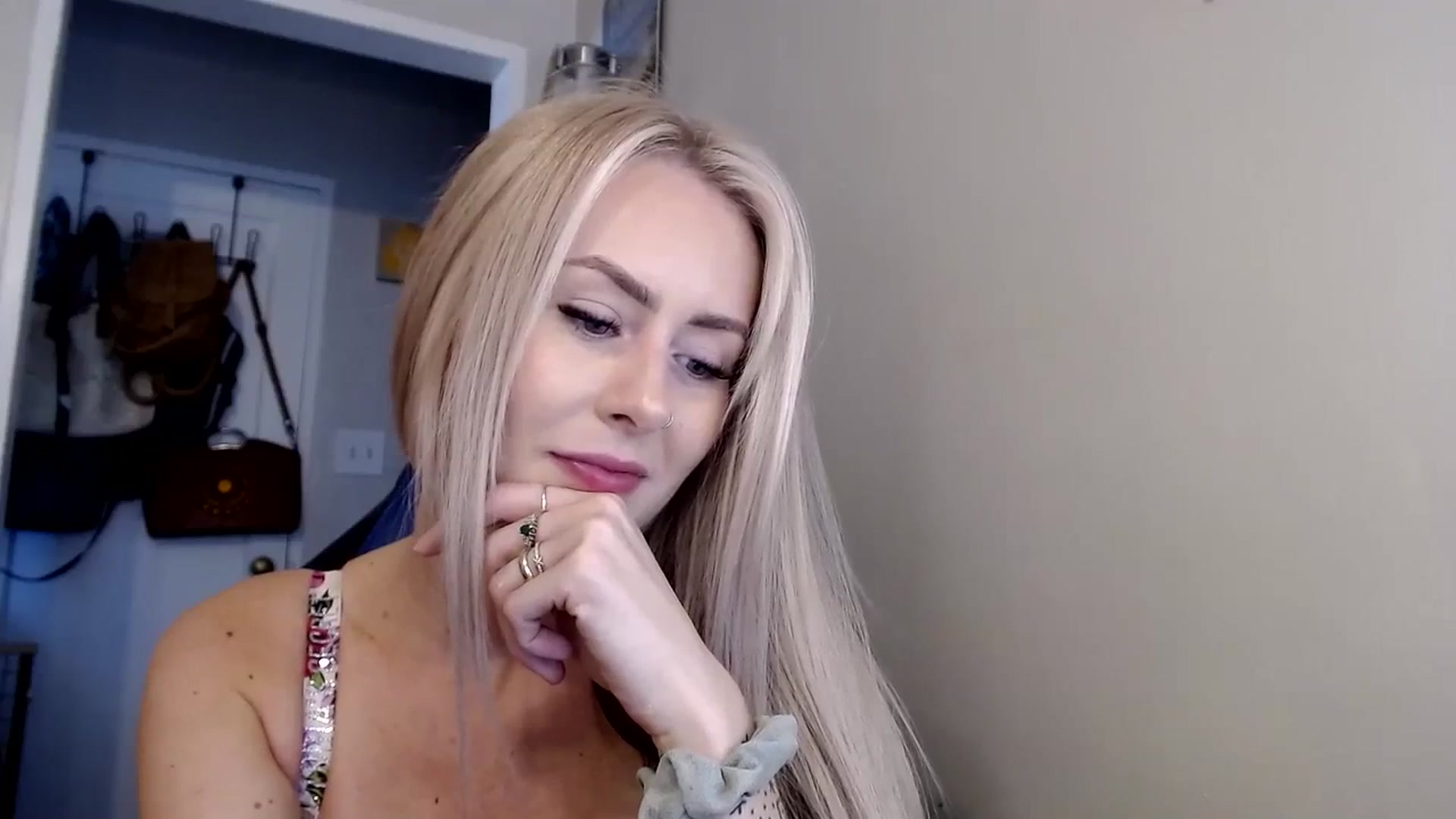 Gallery image thumbnail from babyaustyn's myfreecams stream on, 10/21/2023, 23:03 image 20 of 20