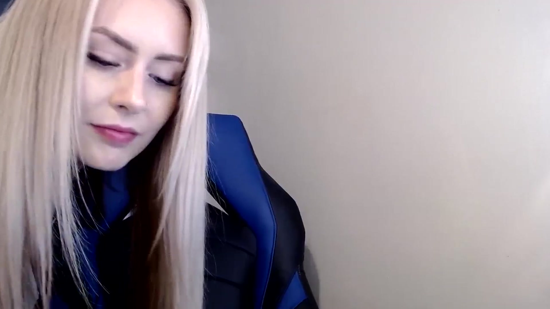 Gallery image thumbnail from babyaustyn's myfreecams stream on, 10/21/2023, 23:23 image 10 of 20