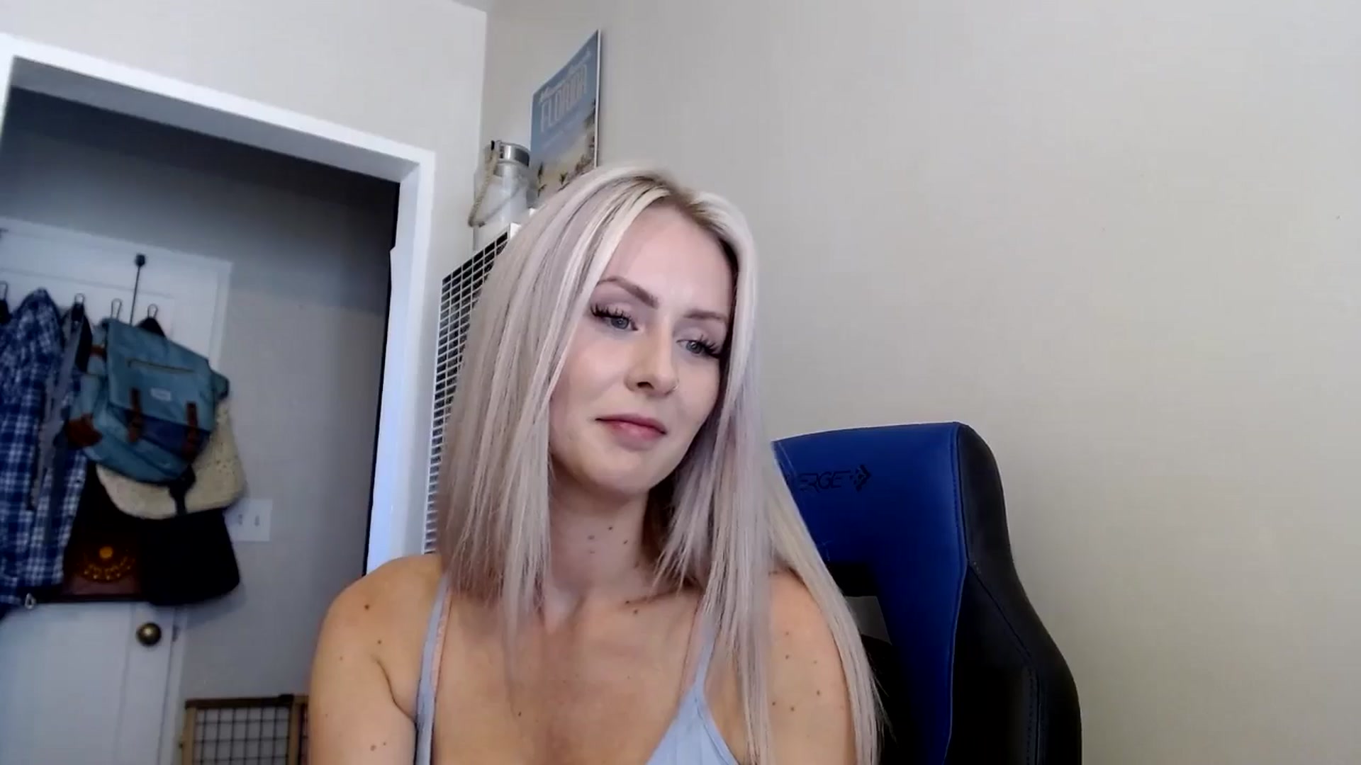 Gallery image thumbnail from babyaustyn's myfreecams stream on, 08/06/2024, 21:56 image 17 of 20