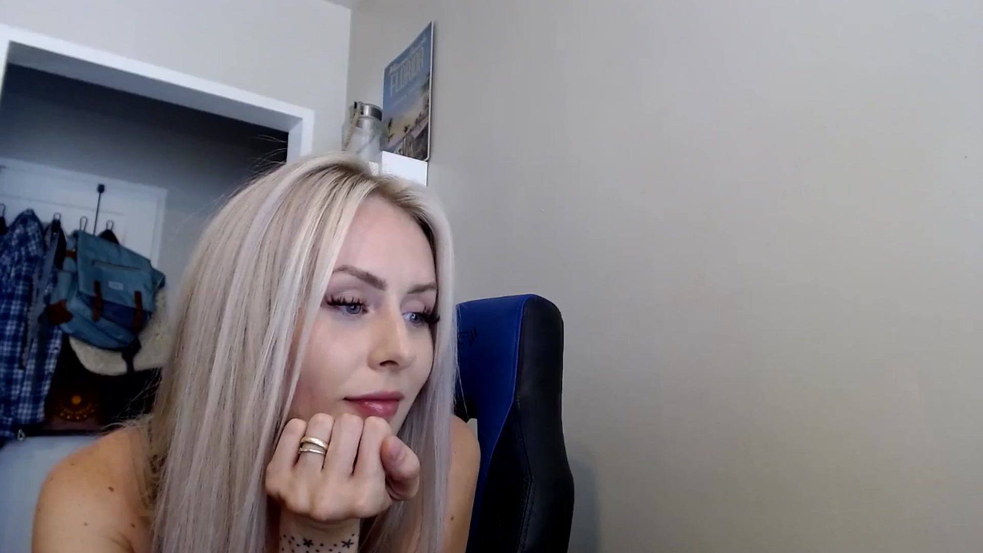 Gallery image thumbnail from babyaustyn's myfreecams stream on, 08/06/2024, 21:56 image 8 of 20
