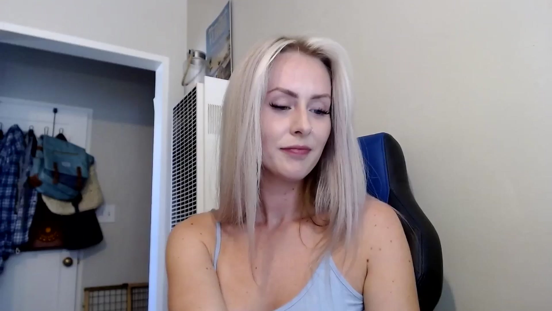 Gallery image thumbnail from babyaustyn's myfreecams stream on, 08/06/2024, 22:25 image 18 of 20