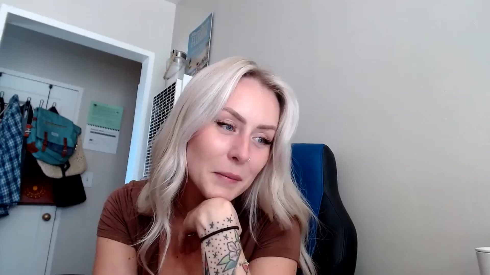 Gallery image thumbnail from babyaustyn's myfreecams stream on, 08/20/2024, 18:28 image 6 of 20