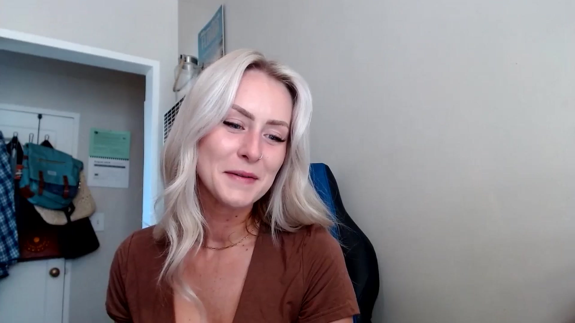 Gallery image thumbnail from babyaustyn's myfreecams stream on, 08/20/2024, 18:28 image 11 of 20