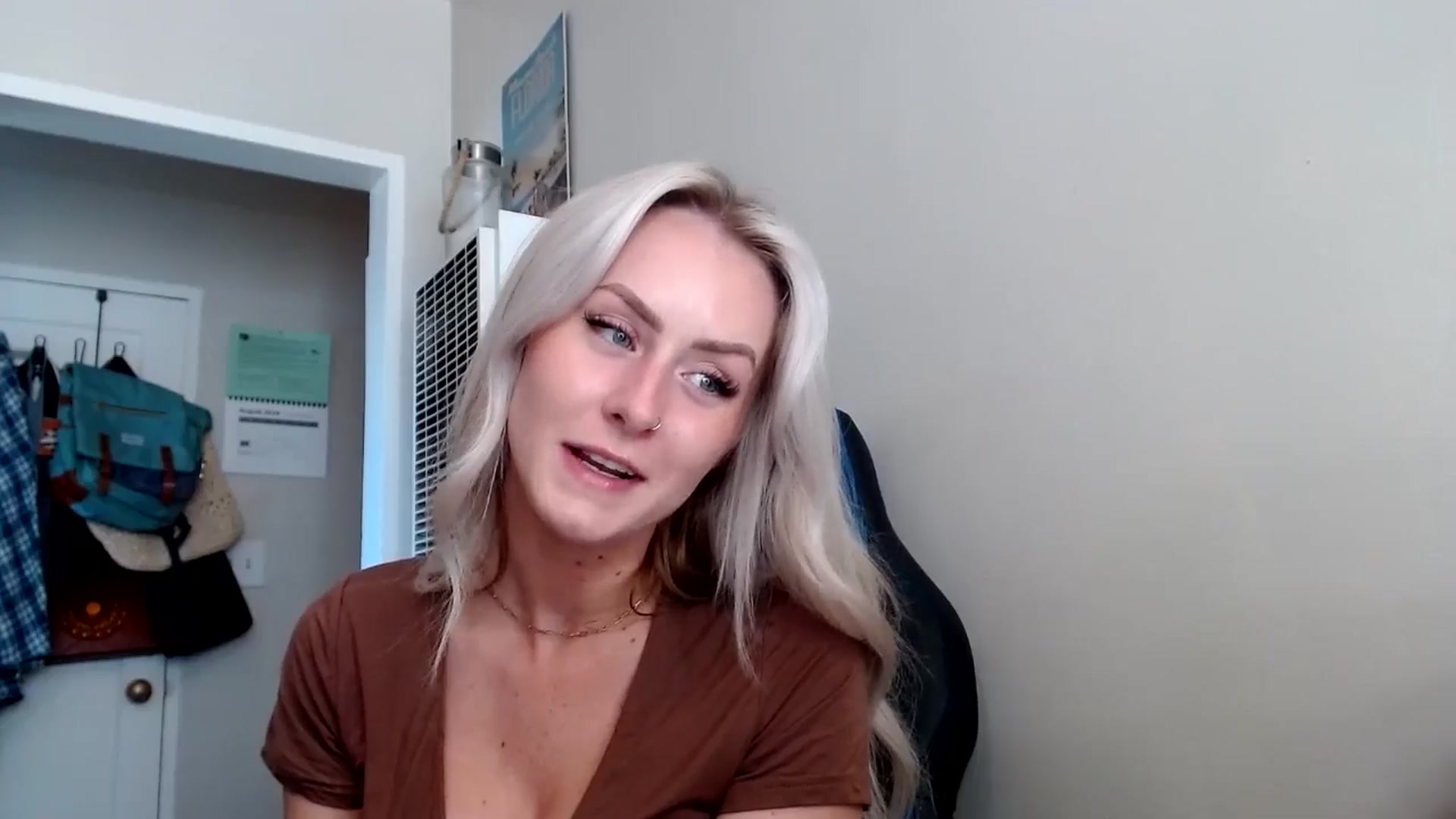 Gallery image thumbnail from babyaustyn's myfreecams stream on, 08/20/2024, 18:28 image 12 of 20