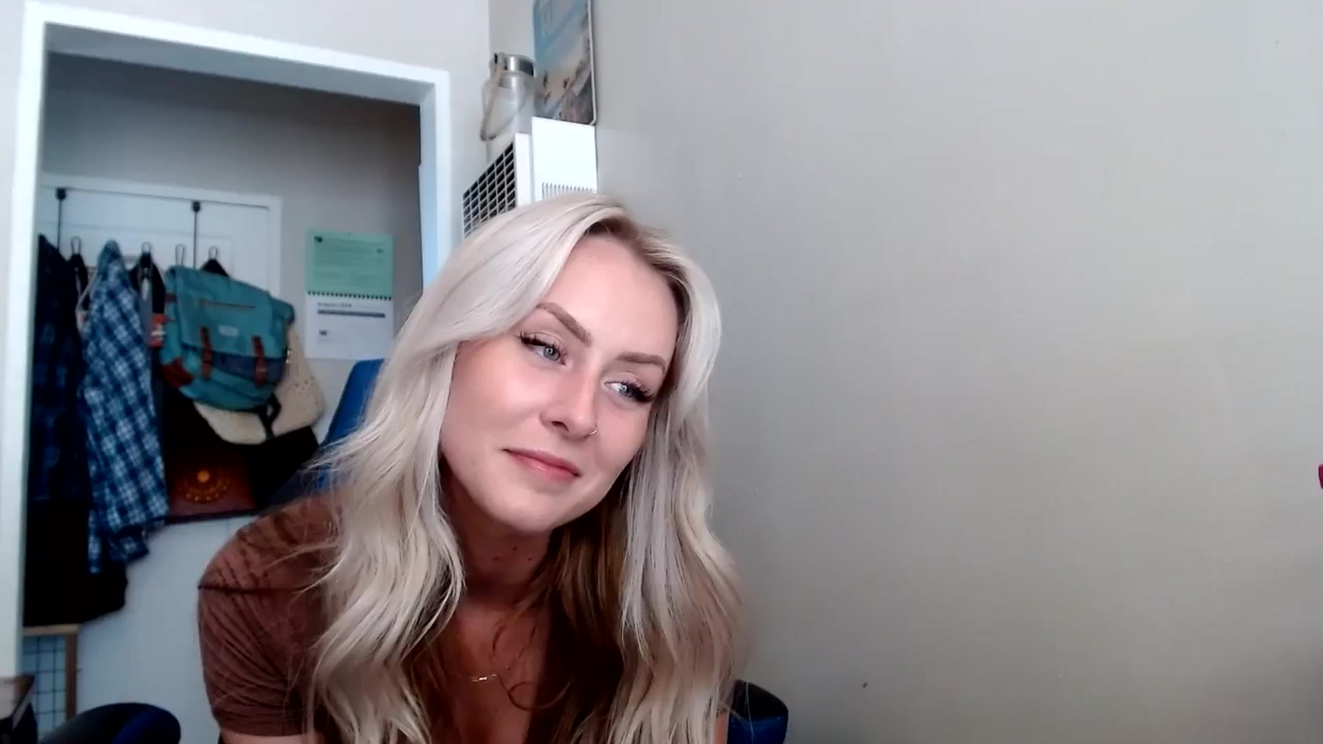 Gallery image thumbnail from babyaustyn's myfreecams stream on, 08/20/2024, 18:55 image 17 of 20