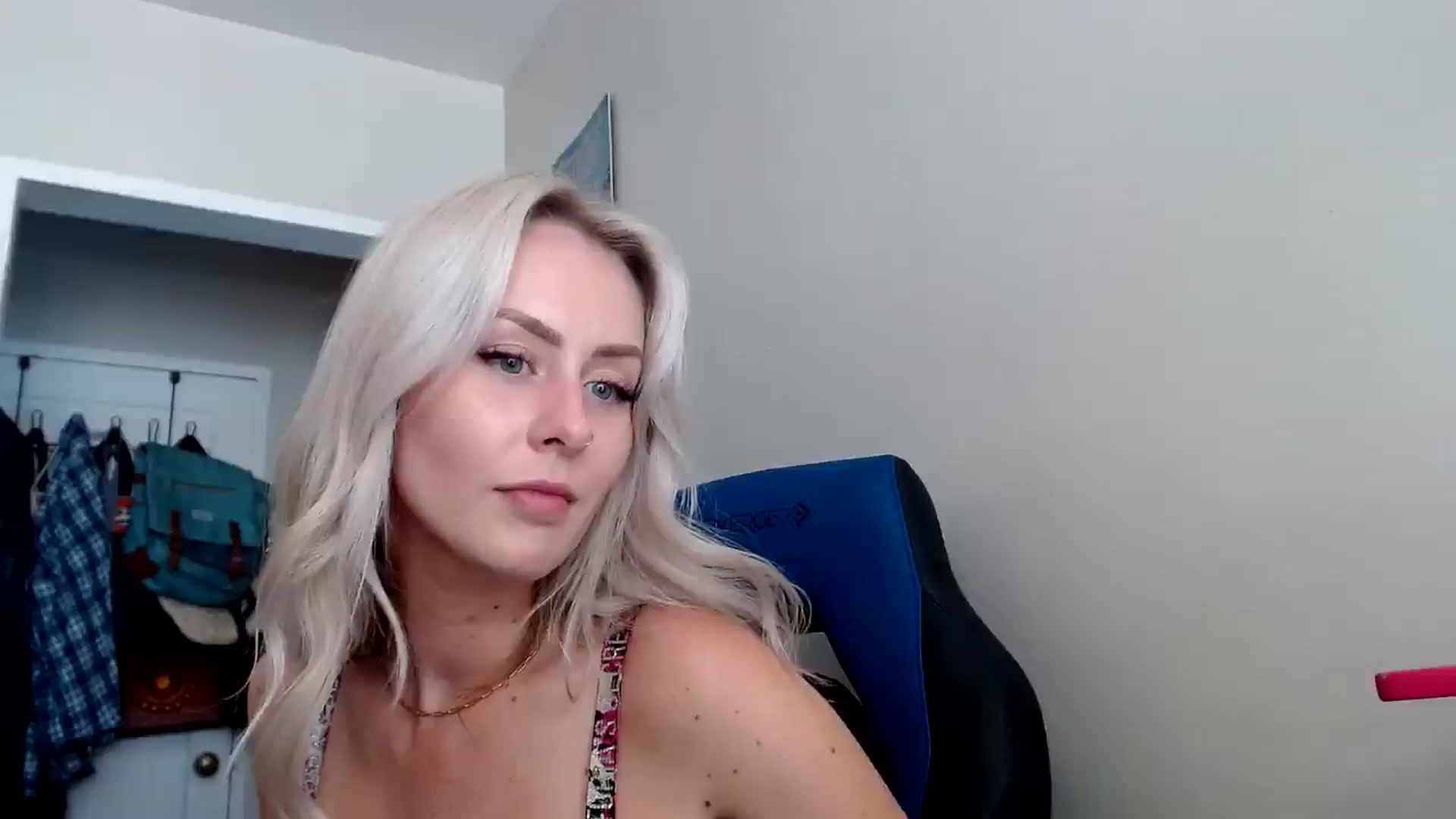 Gallery image thumbnail from babyaustyn's myfreecams stream on, 08/20/2024, 19:13 image 15 of 20