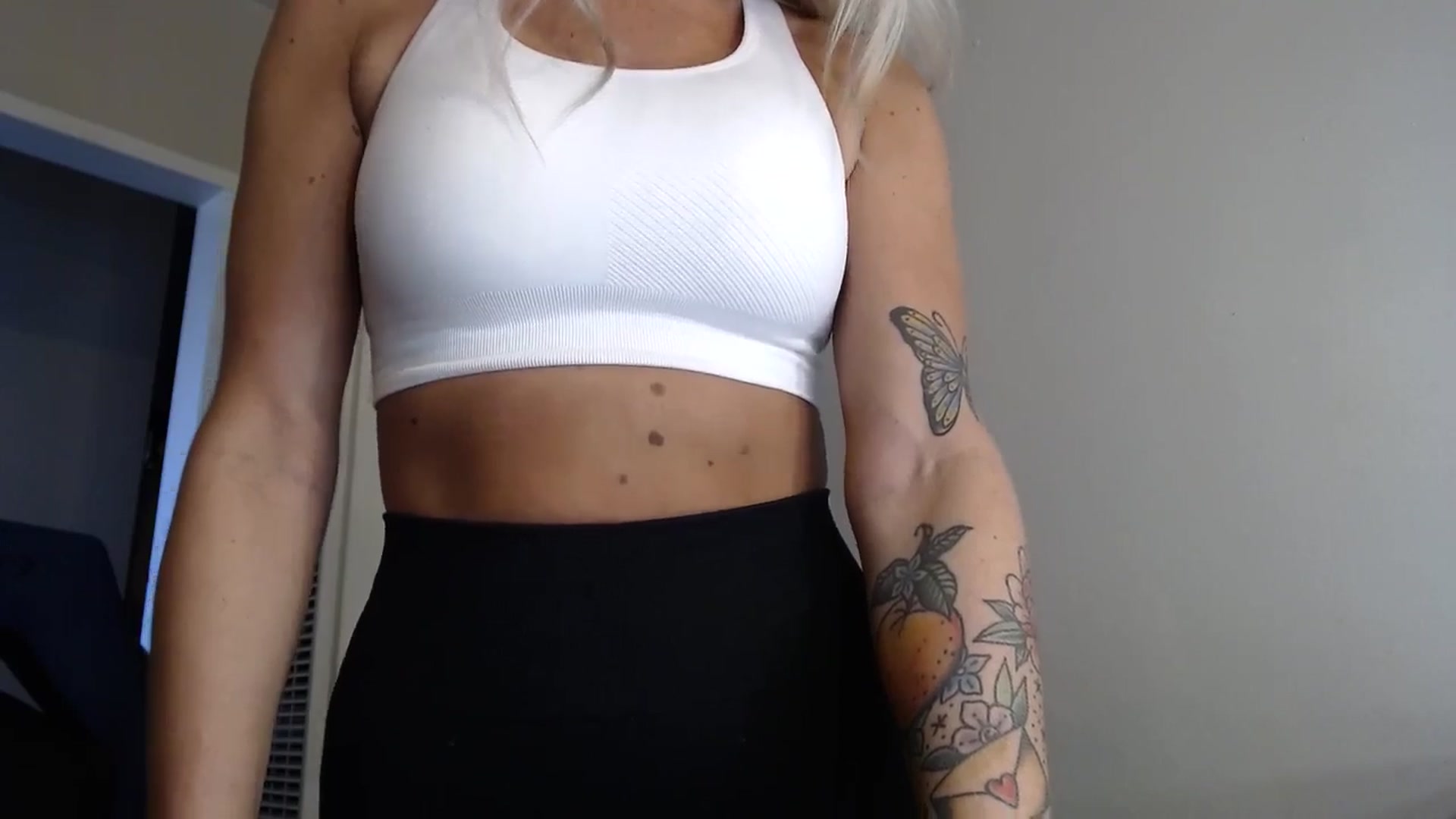 Gallery image thumbnail from babyaustyn's myfreecams stream on, 01/28/2025, 20:30 image 5 of 20