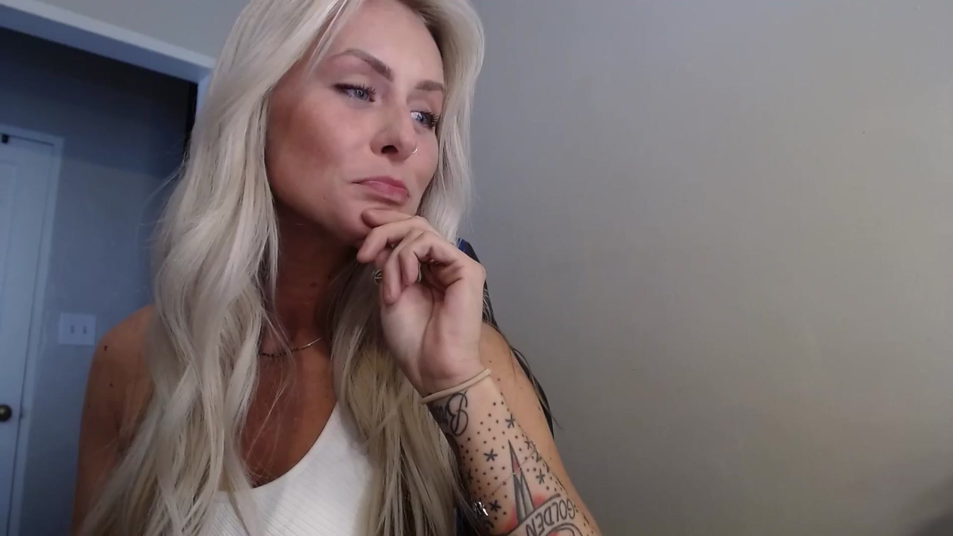 Gallery image thumbnail from babyaustyn's myfreecams stream on, 01/28/2025, 22:06 image 1 of 20
