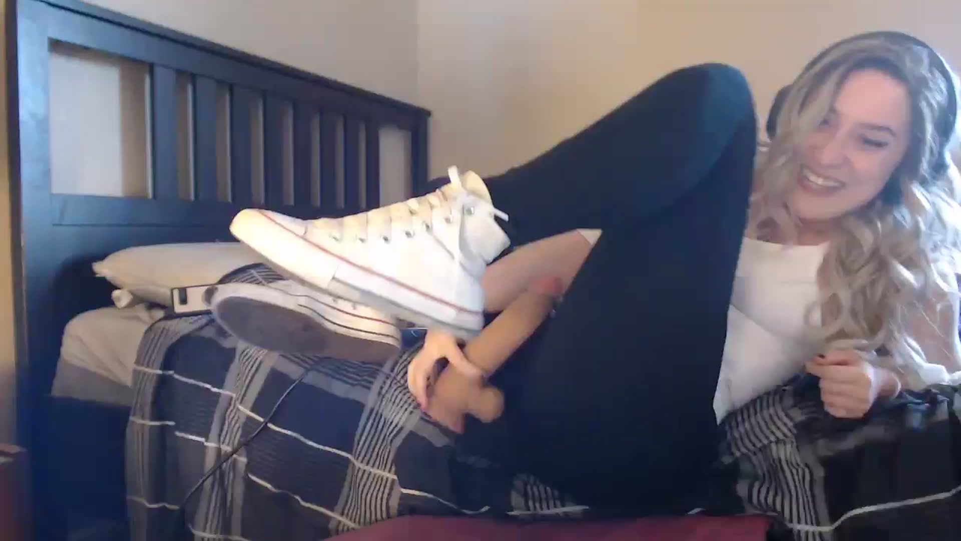Gallery image thumbnail from babyflex's myfreecams stream on, 06/06/2024, 23:57 image 1 of 20